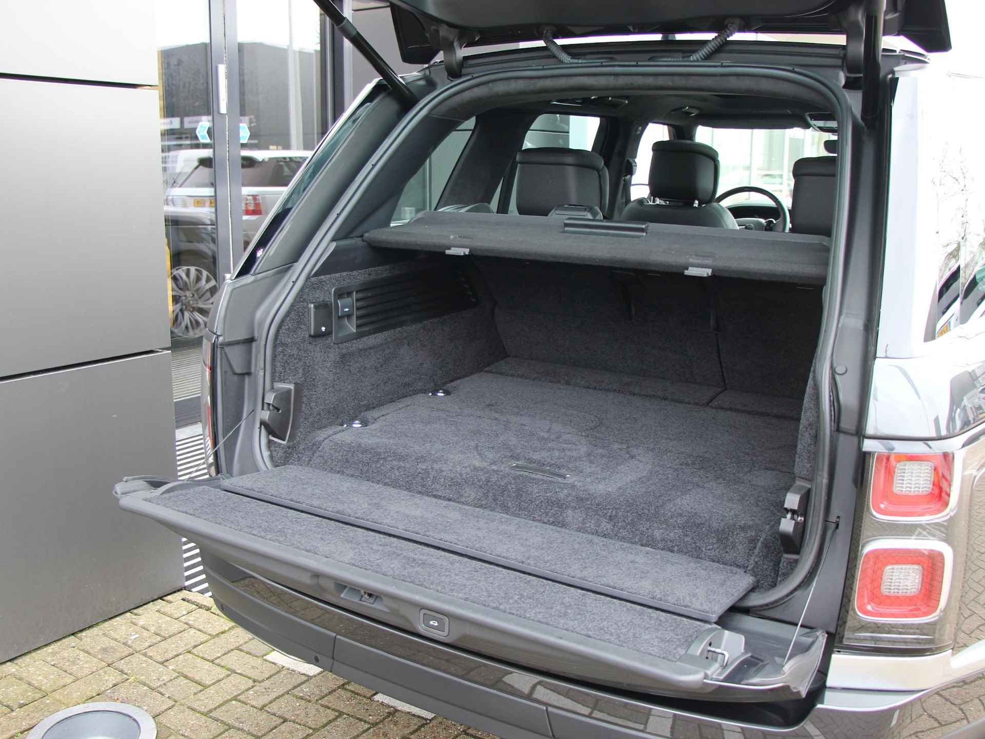 Land Rover Range Rover P400e Autobiography | Adaptive Cruise Control | Geklimatiseerde stoelen | Schuif/Kanteldak - 9/37