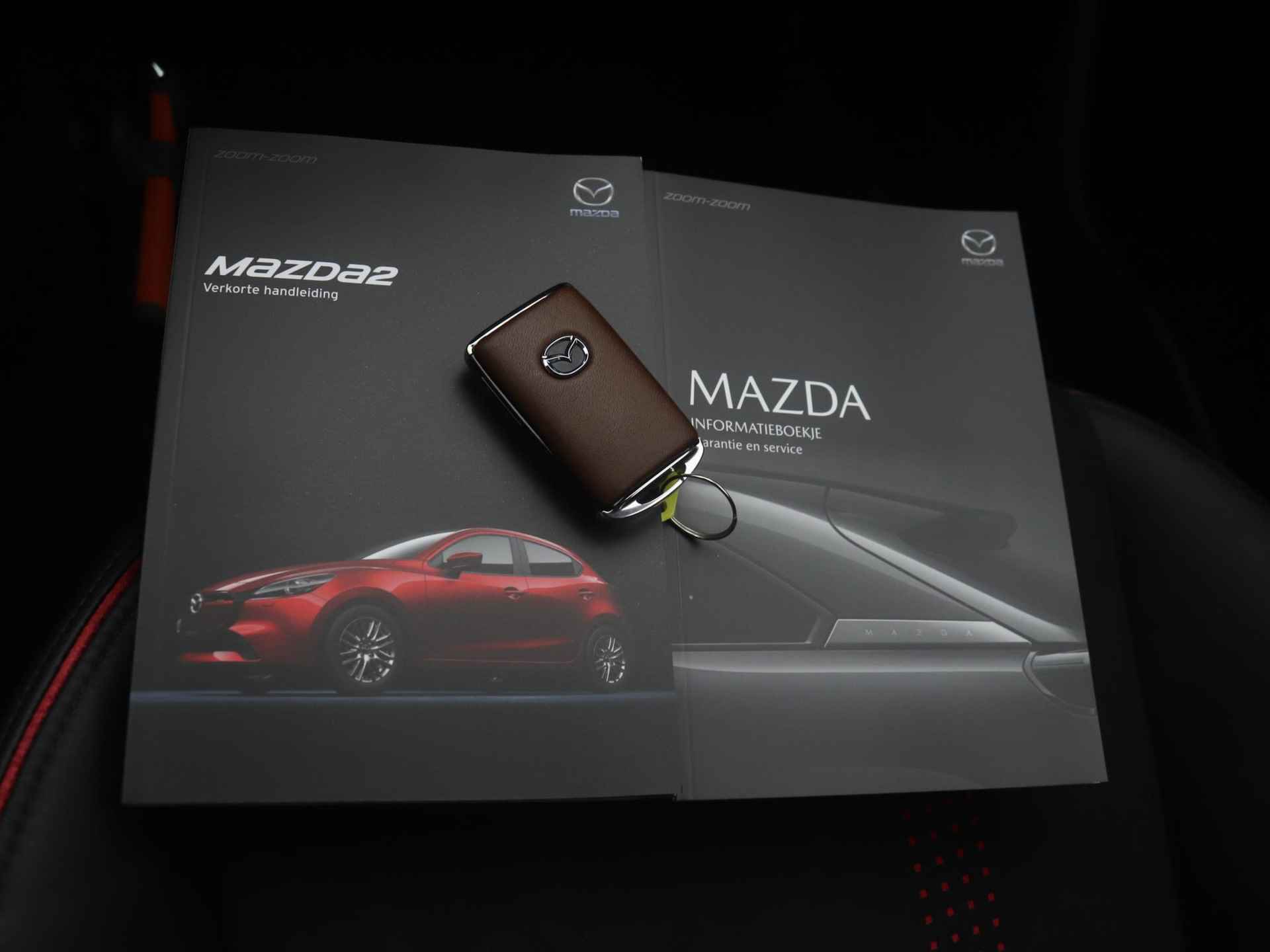 Mazda 2 1.5 e-SkyActiv-G Homura Aka met Driver Assistance pakket | demo voordeel - 39/45