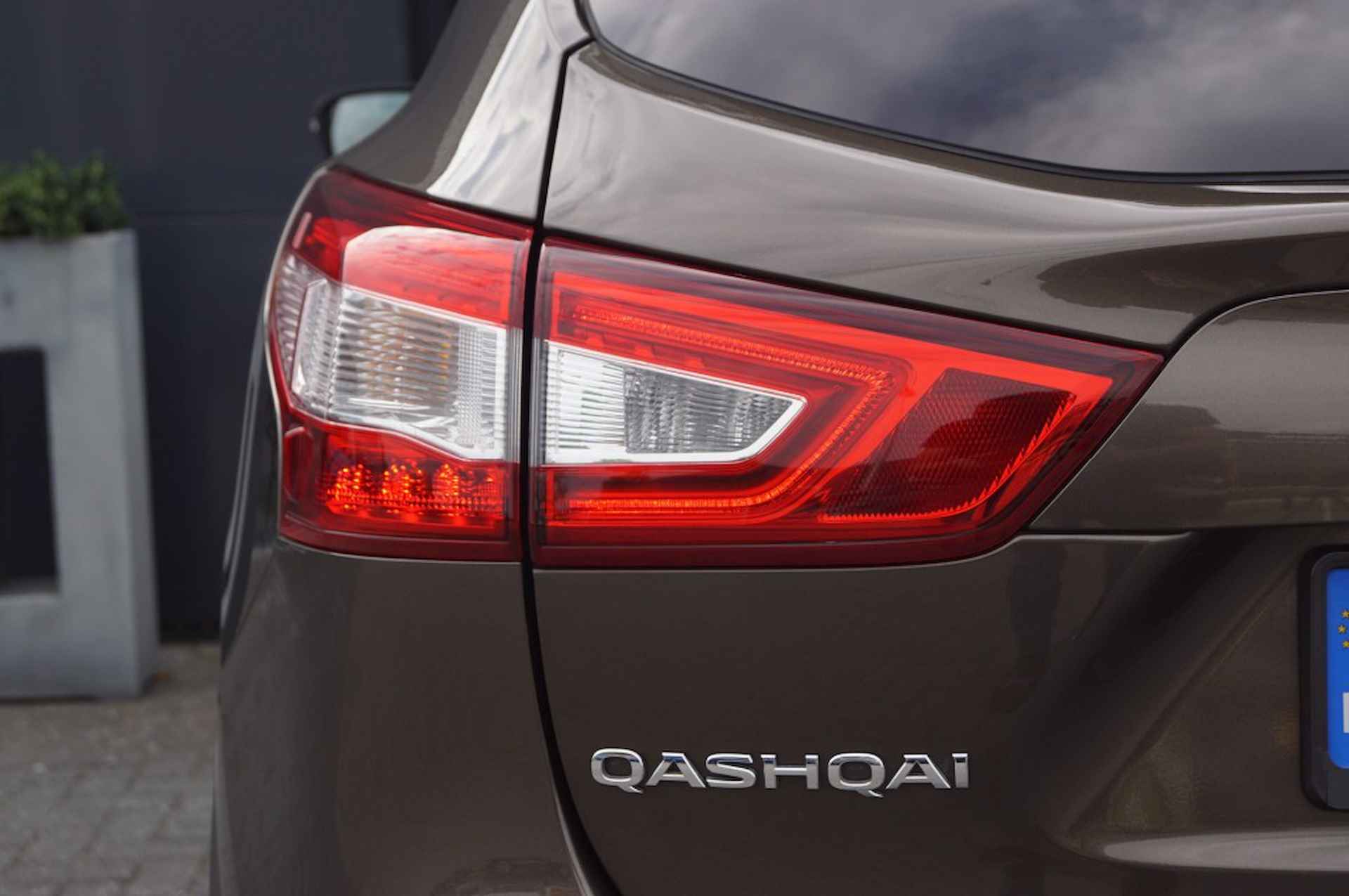 NISSAN Qashqai 1.2 Tekna / Panodak / Navi / LED/ 19LM /PDC/Trekhaak/360gr Camer - 12/38