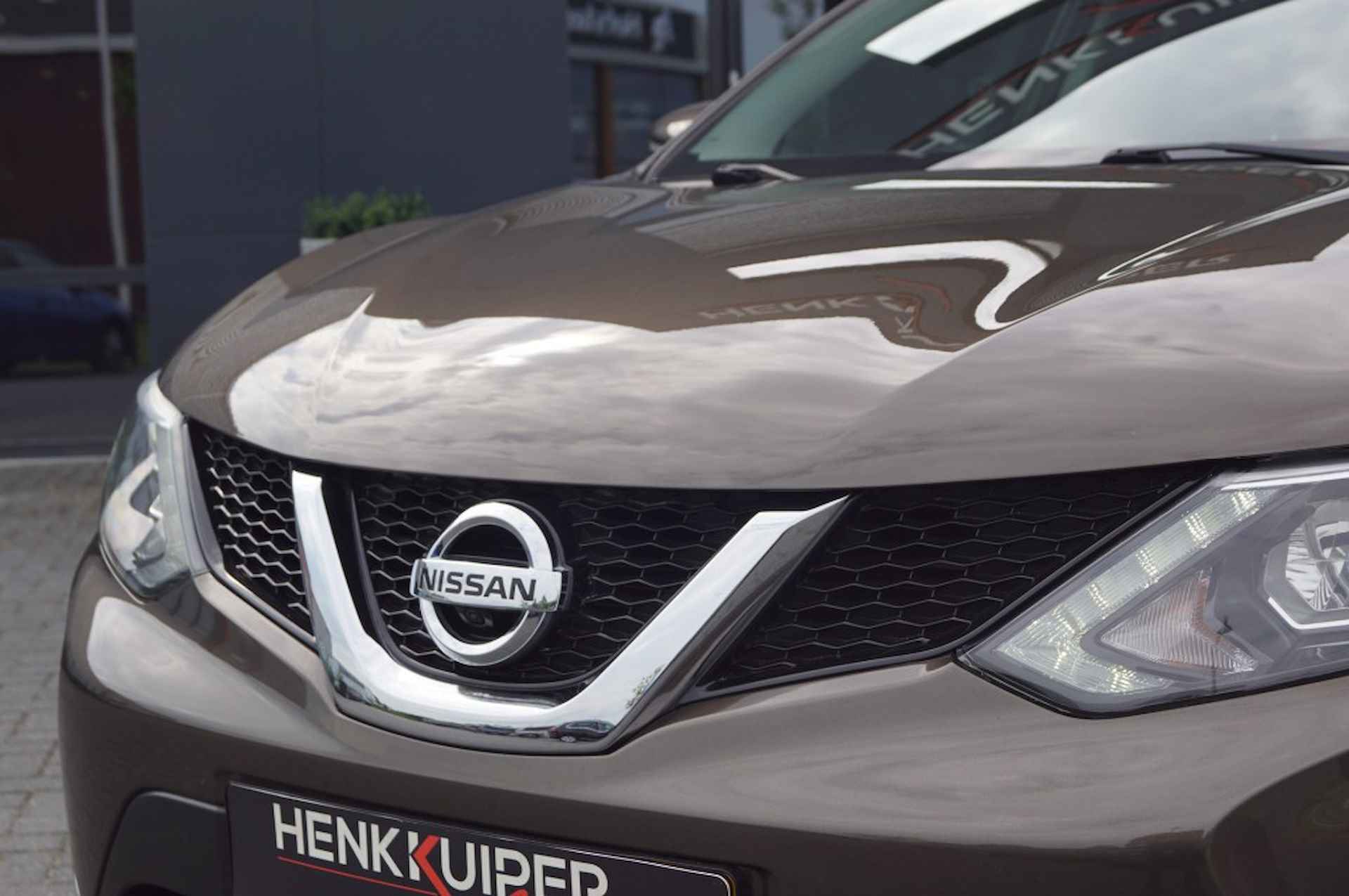 NISSAN Qashqai 1.2 Tekna / Panodak / Navi / LED/ 19LM /PDC/Trekhaak/360gr Camer - 25/38