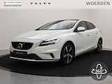 Volvo V40 T3 AUT(6) POLAR+ SPORT PANORAMADAK HARMAN KARDON KEYLESS 17INCH