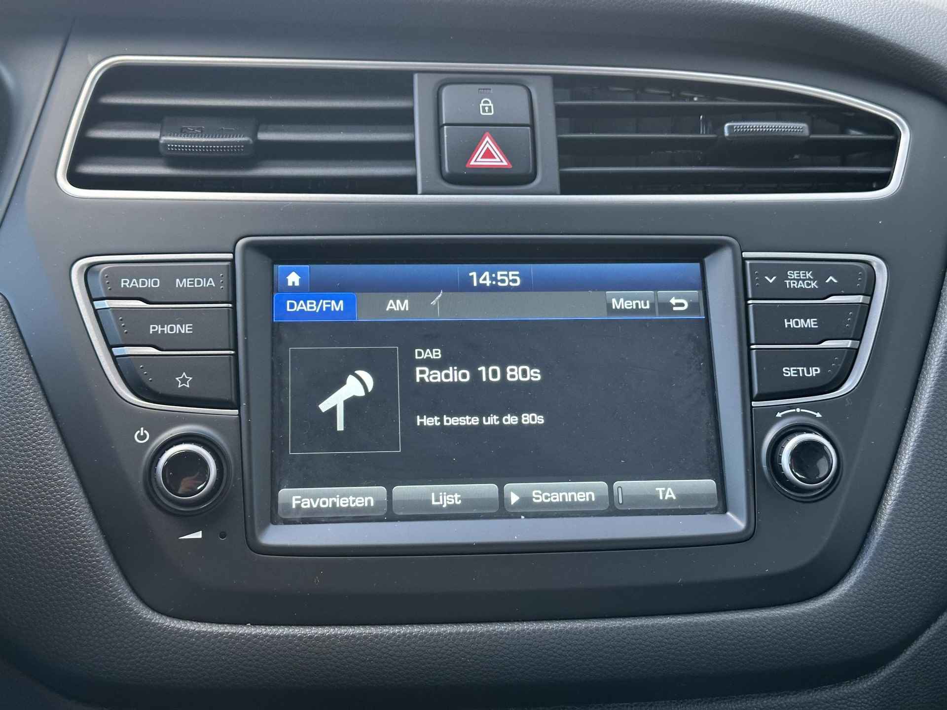 Hyundai i20 1.0 T-GDI Comfort / Navigatie via Apple Android carplay / Achteruitrijcamera / Lichtsensor / P - 26/43