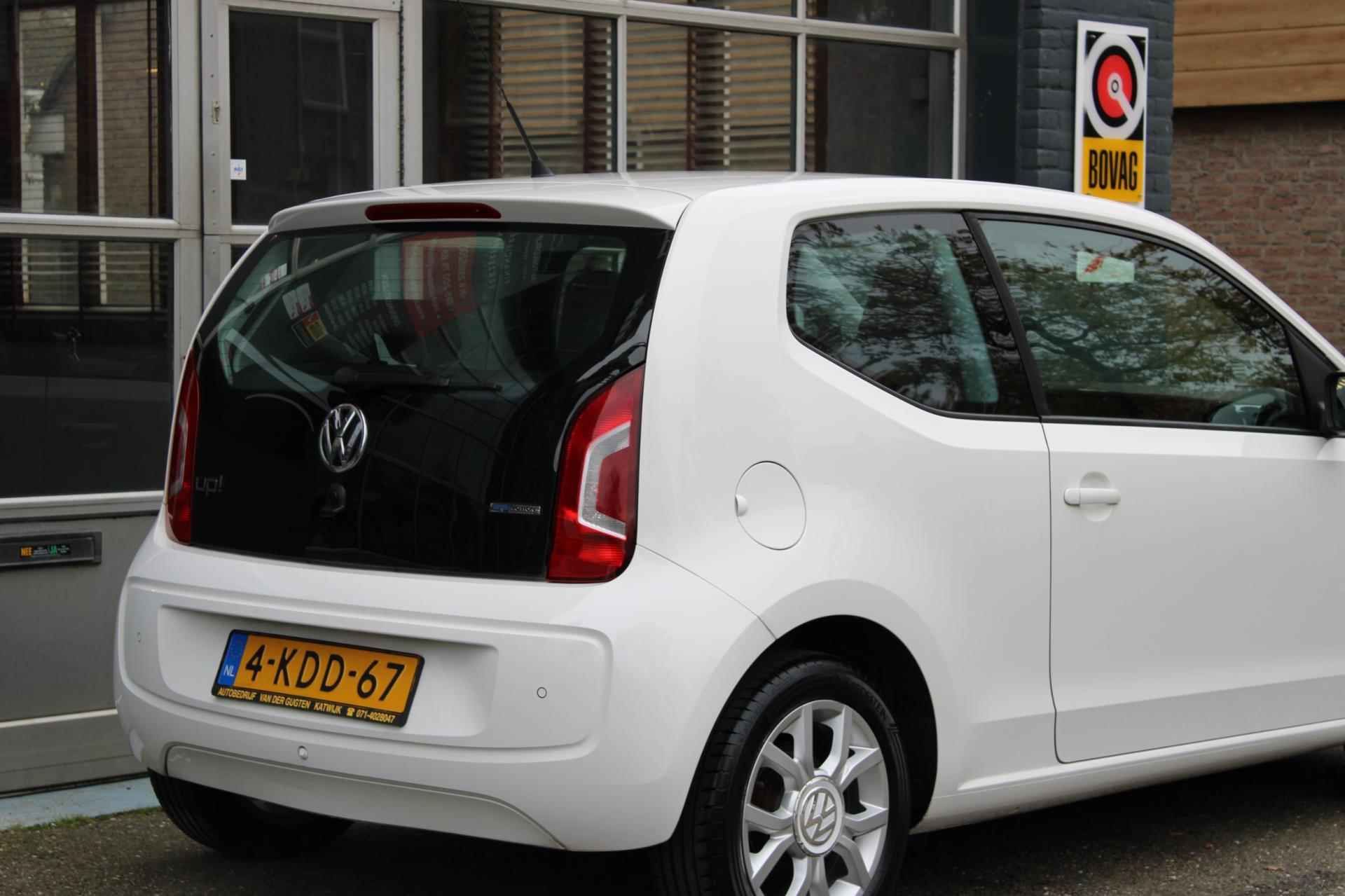 Volkswagen Up! 1.0 move up! BlueMotion Airco Cruise Nap - 20/30