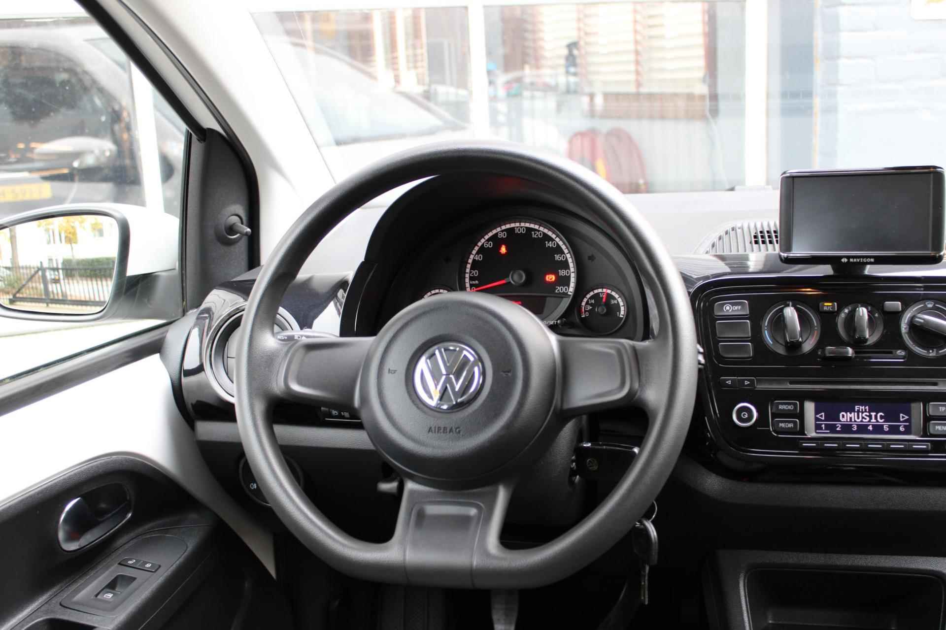 Volkswagen Up! 1.0 move up! BlueMotion Airco Cruise Nap - 22/30