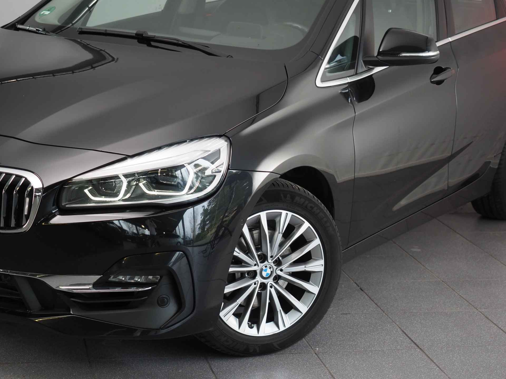 BMW 2 Serie Active Tourer 218i Corporate Lease High Executive | Achteruitrijcamera | Carkit | Cruise Control | LED | Parkeersensor Voor/Achter | Voorstoelen Verwarmd | - 16/39