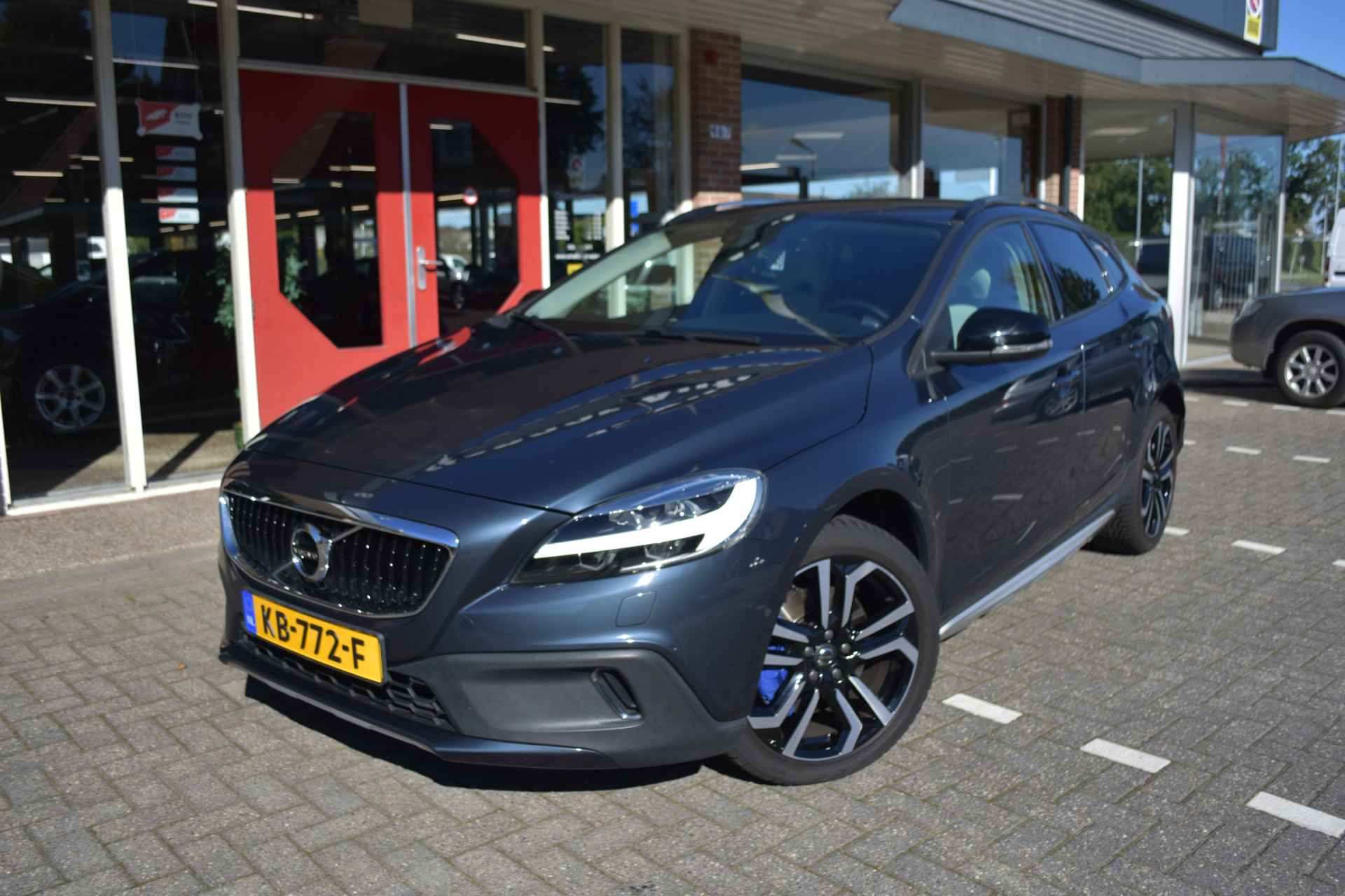 Volvo V40