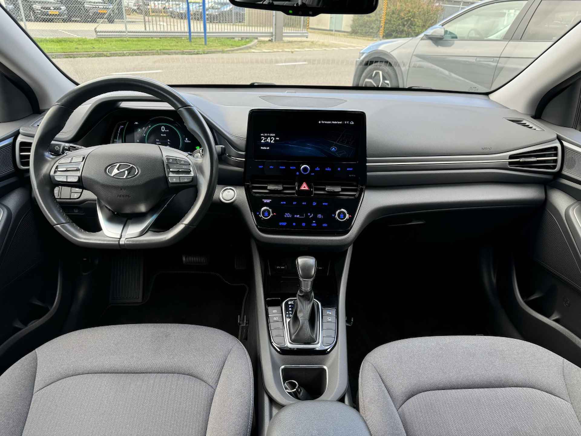 Hyundai IONIQ 1.6 GDi Comfort Plus | Navigatie | Achteruitrijcamera | Cruise c - 16/28