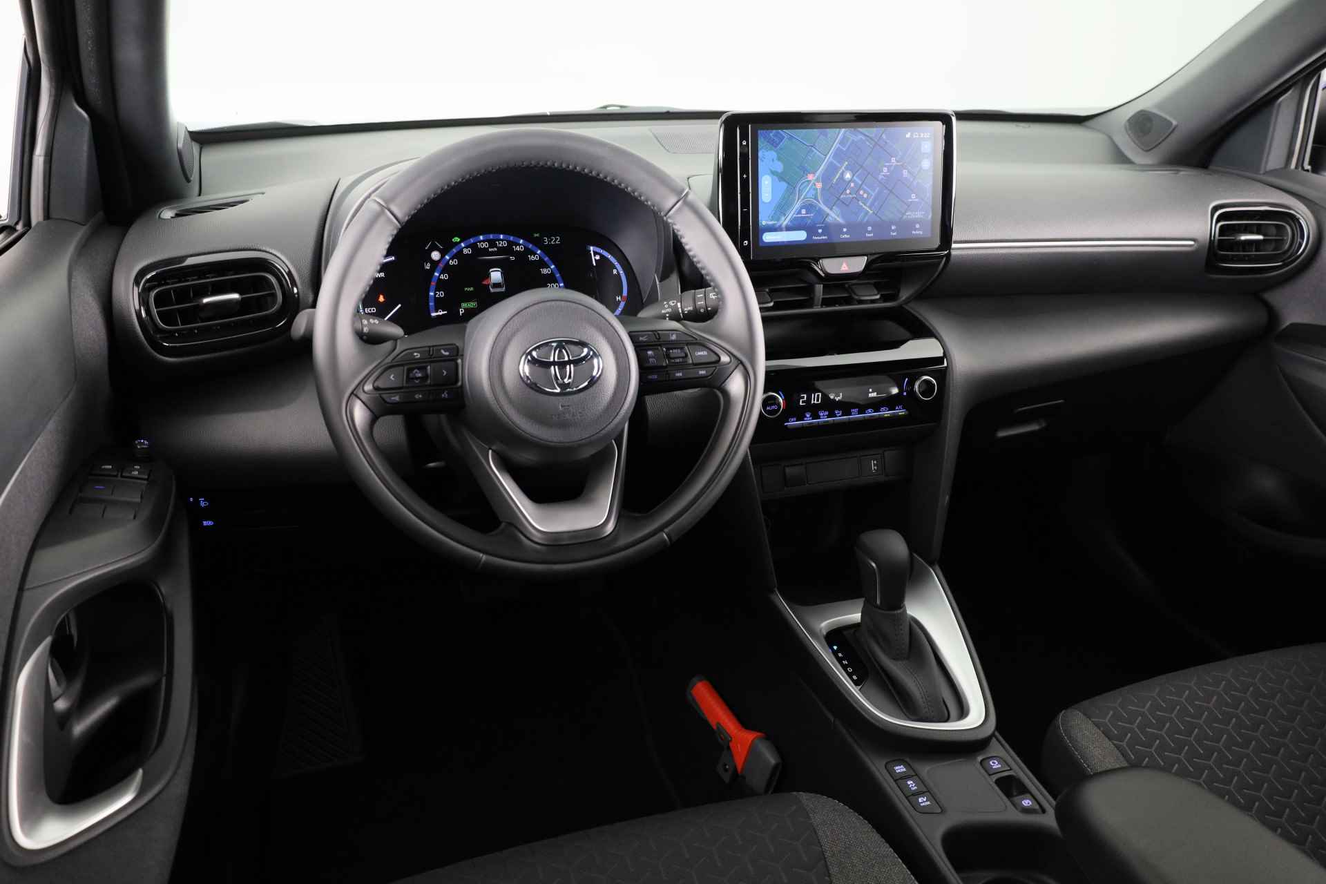Toyota Yaris Cross 1.5 Hybrid Dynamic *DEMO* | Navigatie | Adaptive Cruise Control | - 7/35