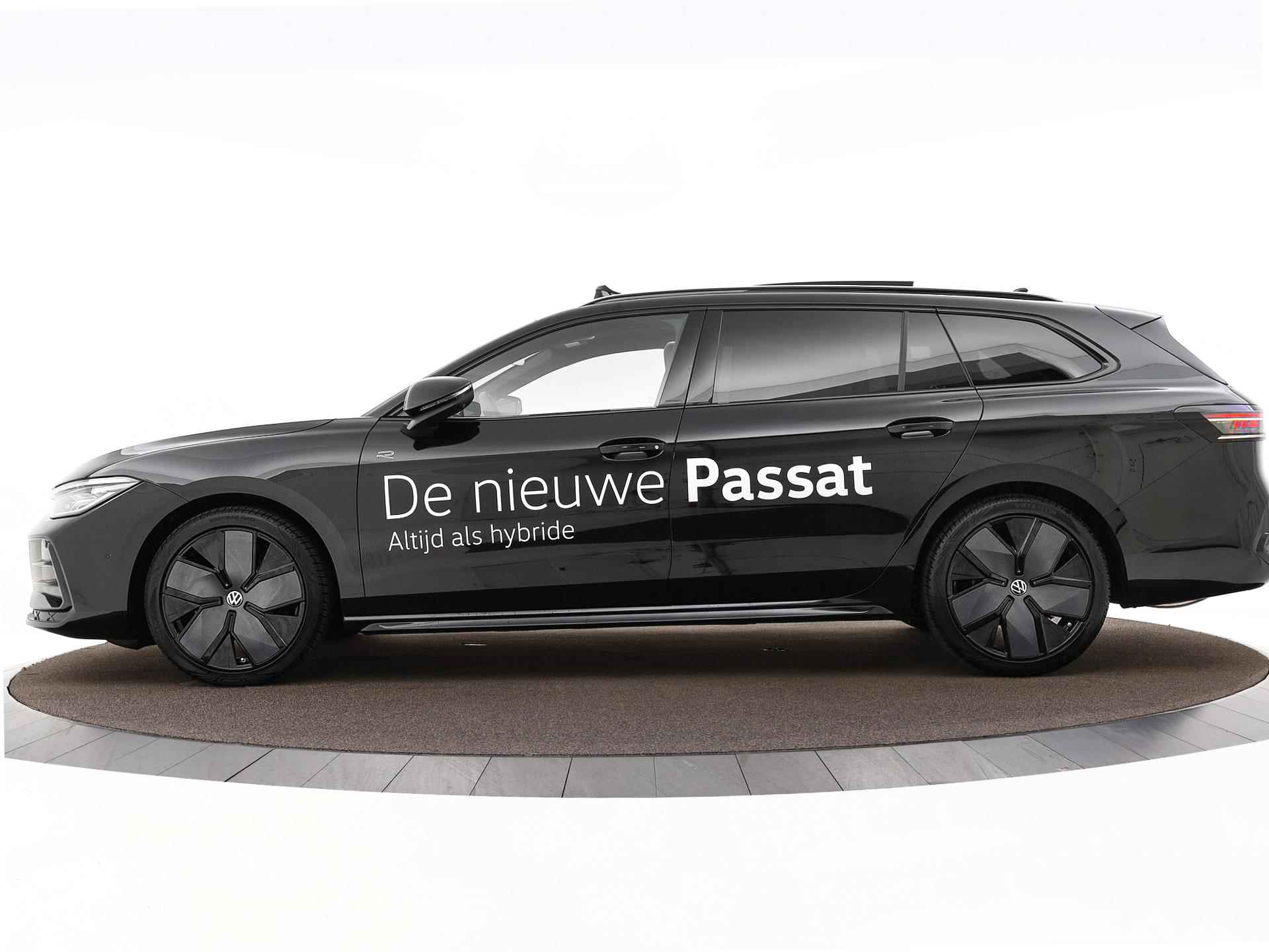 Volkswagen Passat Variant R-Line Business 1.5 110 kW / 150 pk eTSI Variant 7 · Assistance pakket plus · Comfort pakket plus · Multimedia pakket plus · Panoramisch dak · - 21/35