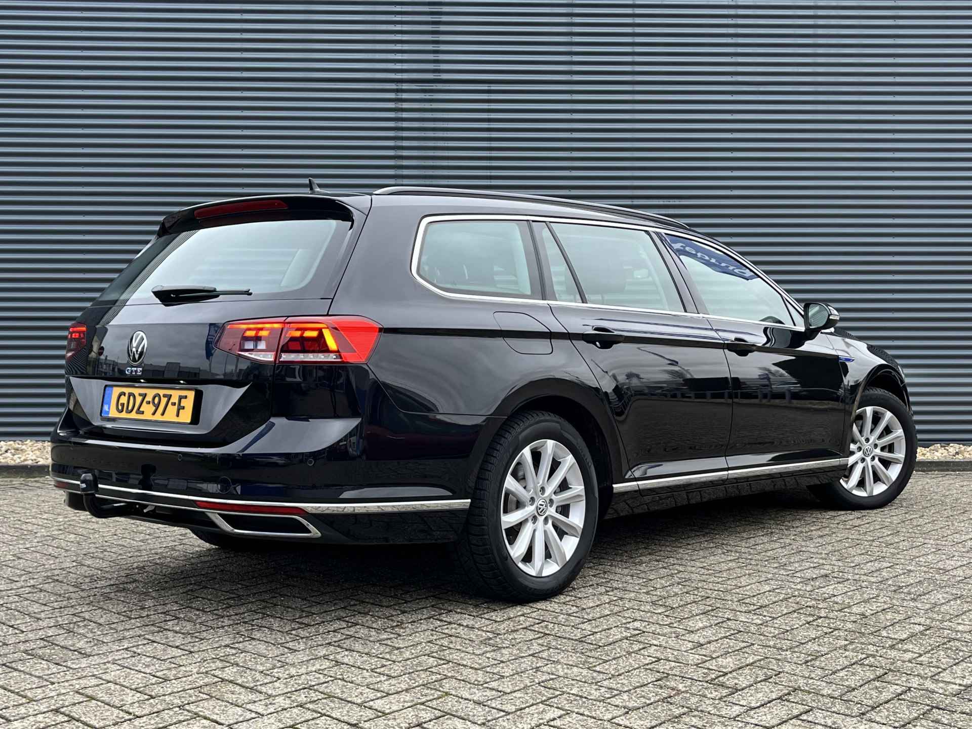 Volkswagen Passat Variant 1.4 TSI PHEV 217pk GTE Business Automaat | Panoramisch Schuifdak | Trekhaak | Stoelverwarming | Ergo Comfort Stoel | Camera | Electrische Achterklep | Laadkabel - 8/33