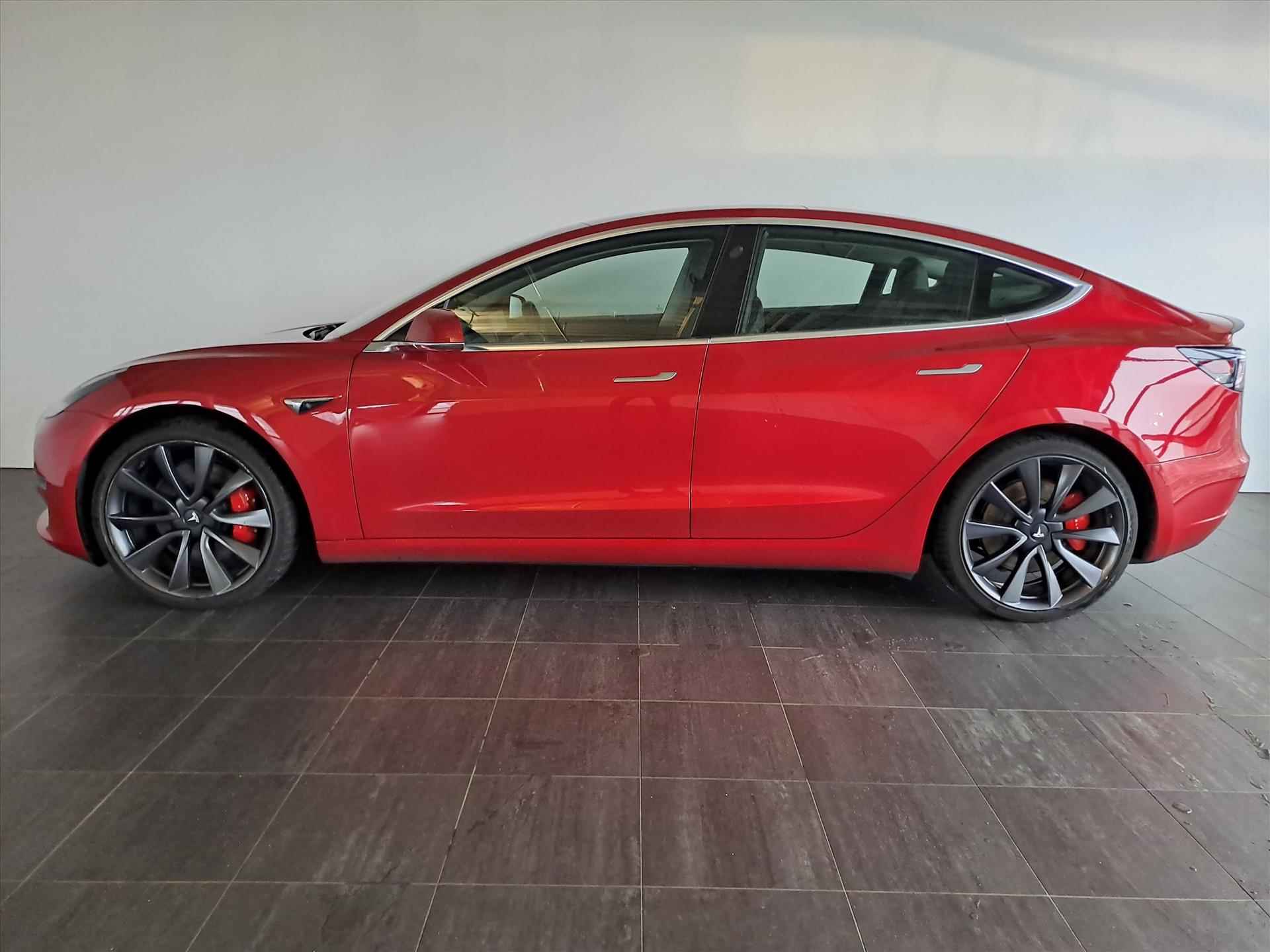 TESLA Model 3 Performance Dual Motor AWD Performance - 2/19