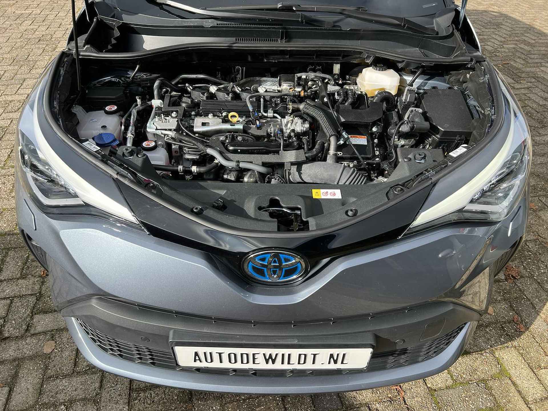 Toyota C-HR 2.0 Hybrid Bi-tone A/T + FABRIEKSGARANTIE - 24/37