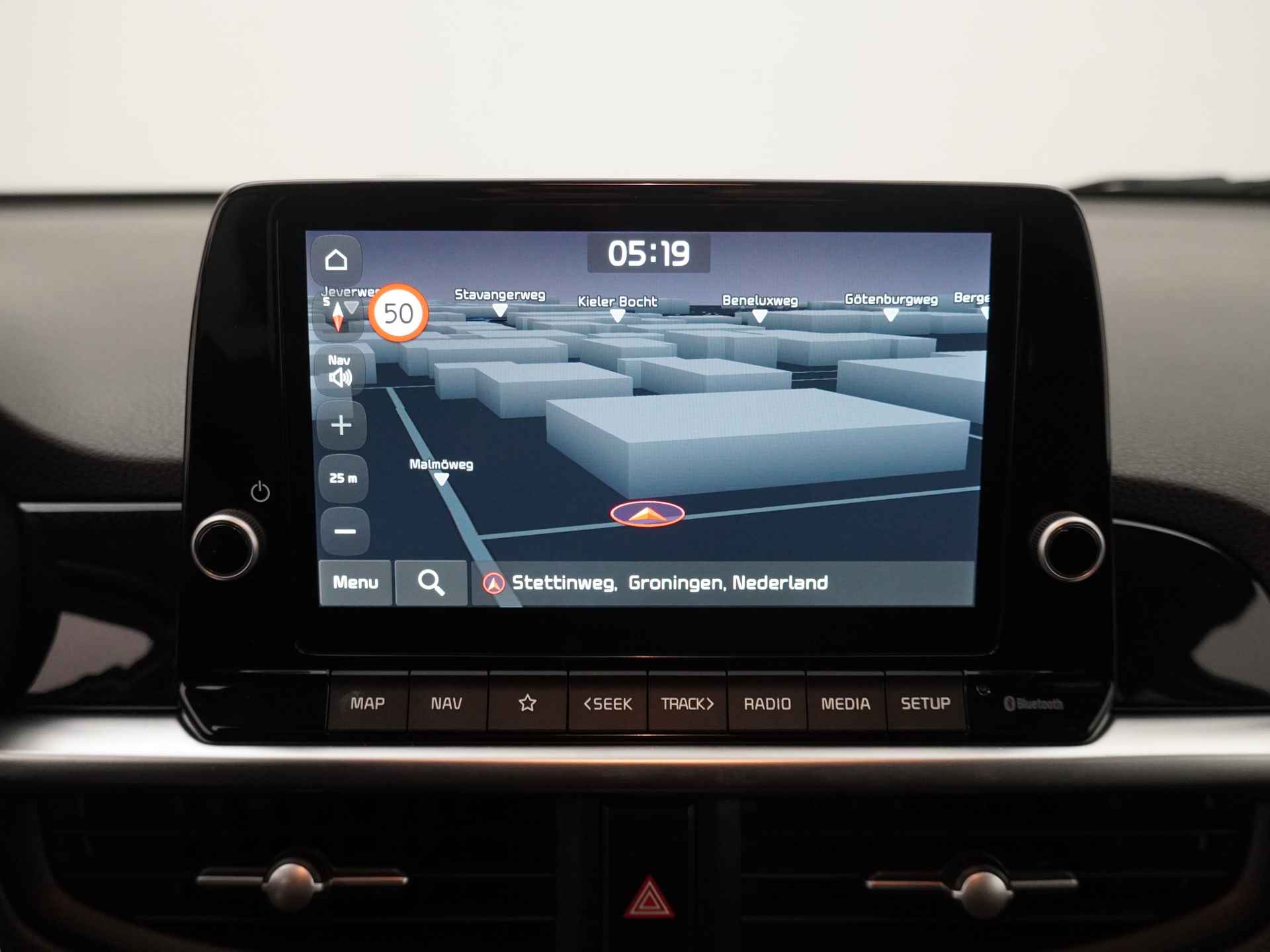 Kia Picanto 1.0 DPi GT-Line - Navigatie - Kunstleder - Apple/Android Carplay - Cruise Control - Fabrieksgarantie Tot 2030 - 24/44