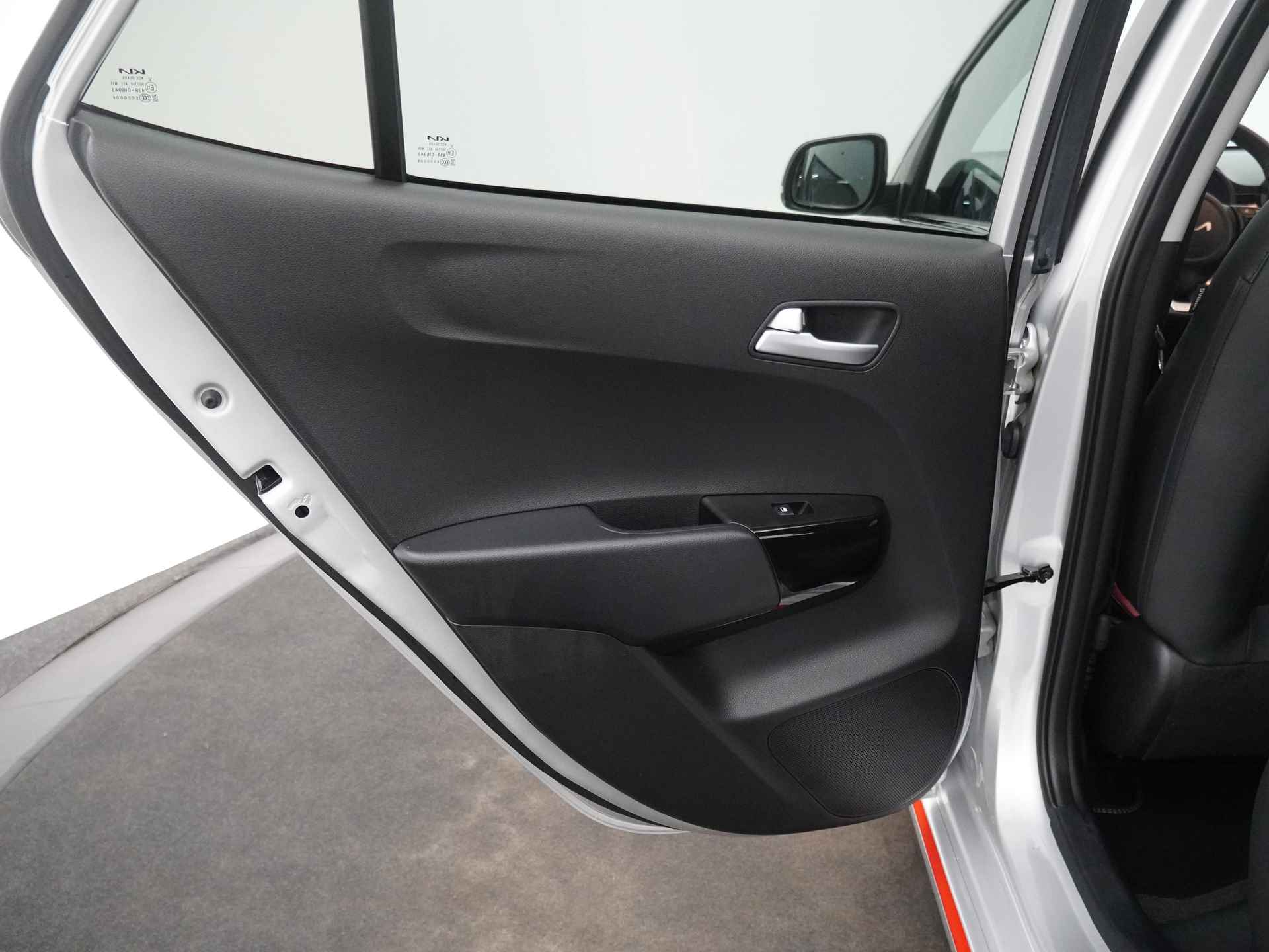 Kia Picanto 1.0 DPi GT-Line - Navigatie - Kunstleder - Apple/Android Carplay - Cruise Control - Fabrieksgarantie Tot 2030 - 32/44