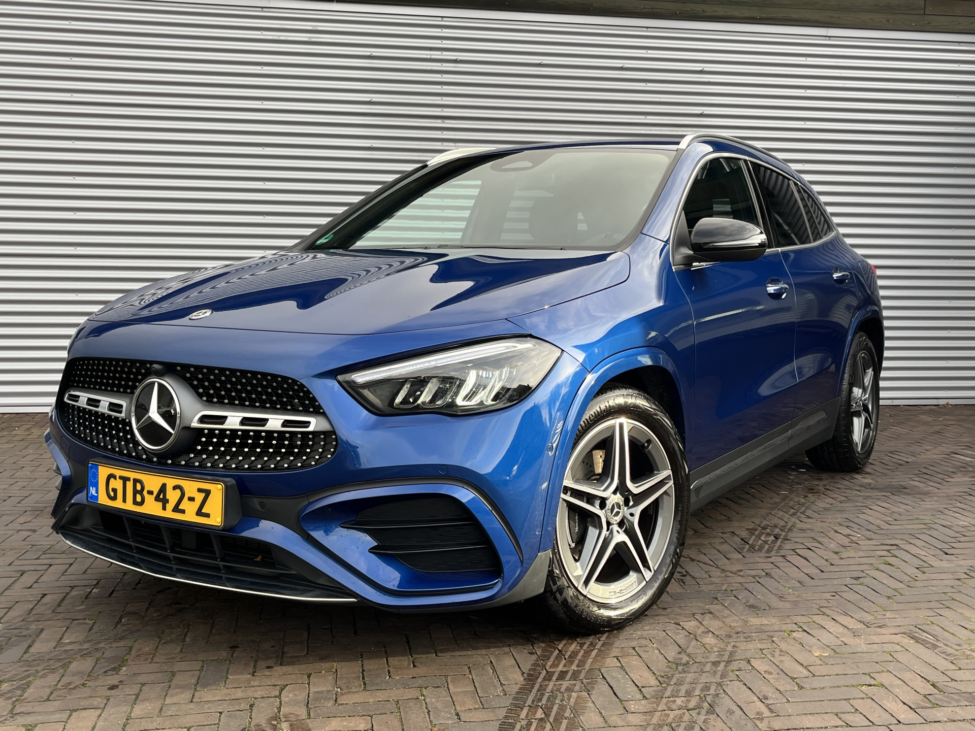 Mercedes-Benz GLA 200 AMG Line