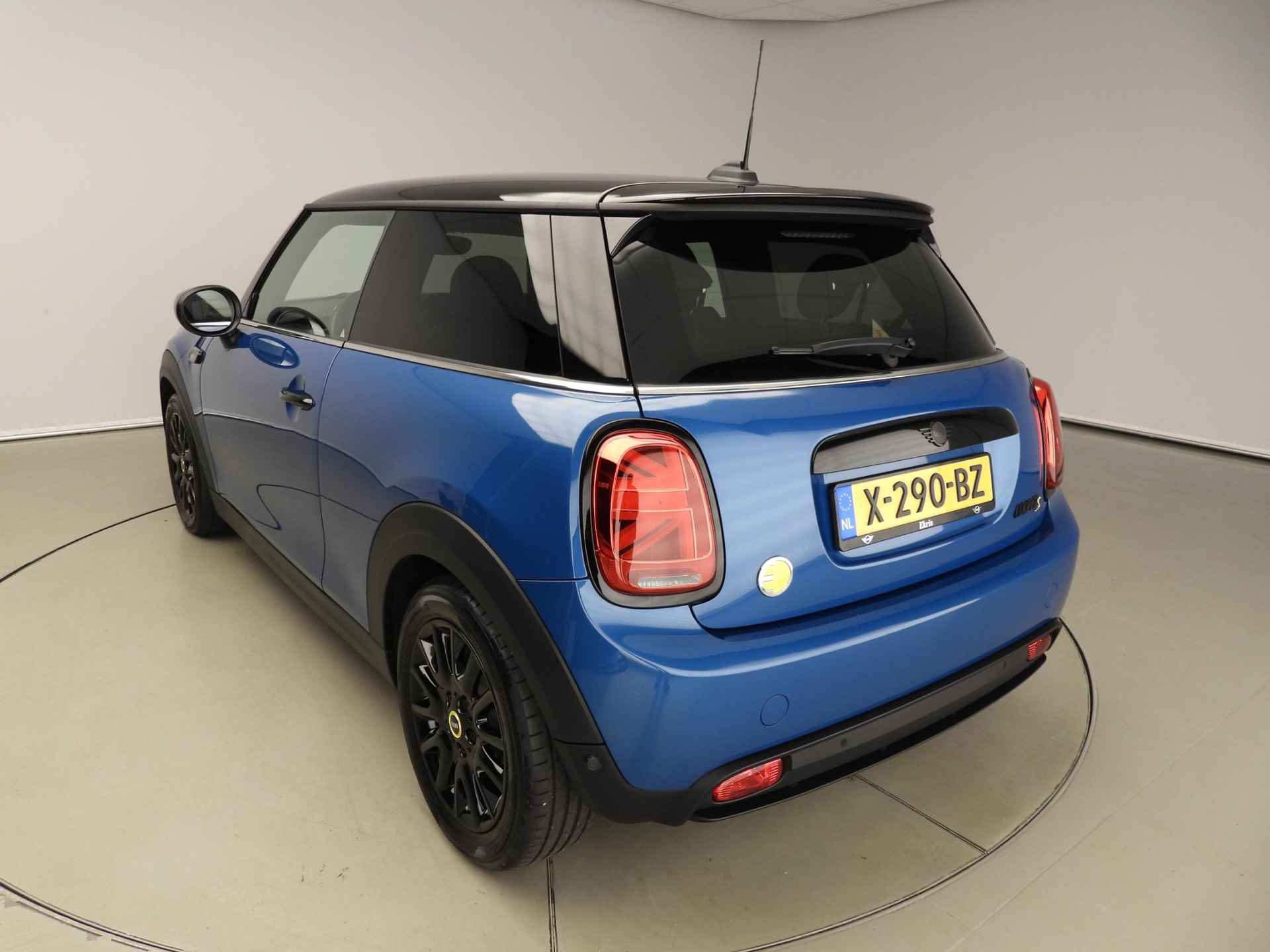 MINI 3-deurs Electric Camden Edition 33 kWh | Classic | Alu velgen 16" | Driving Assistant - 28/33