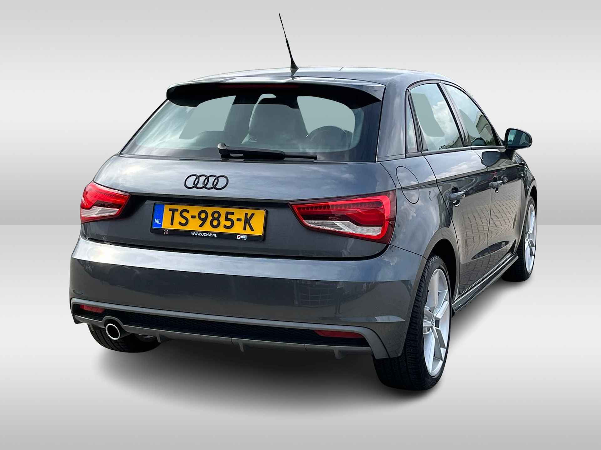 Audi A1 Sportback 1.0 TFSI Advance Sport / 17" LMV / Navigatie / S-Line Exterieur / Cruise Control P4 - 8/30