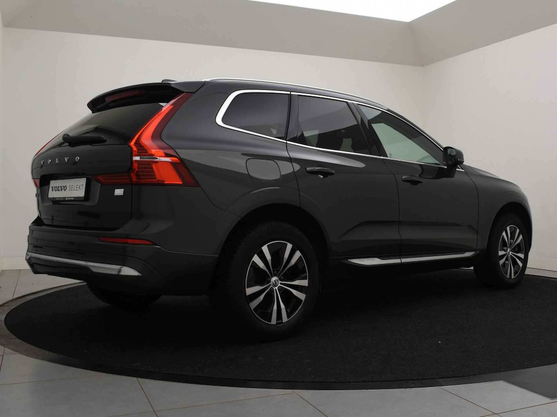 Volvo XC60 T6 PLUG-IN HYBRID LONG RANGE INSCRIPTION EXPR. SCHUIFDAK KEYLESS - 3/40