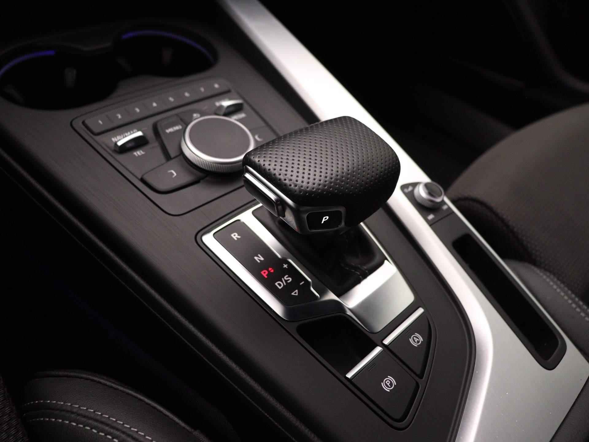 Audi A5 Sportback 35 TFSI Sport S-line edition 150 PK | Automaat | Navigatie | S-line exterieur | S-line interieur | Stoelverwarming | Parkeersensoren | LED | Bang & Olufsen 3D | Cruise control | Climate control | Schakelflippers | Lichtmetalen velgen | Stoelverwarming | Drive select | - 21/33