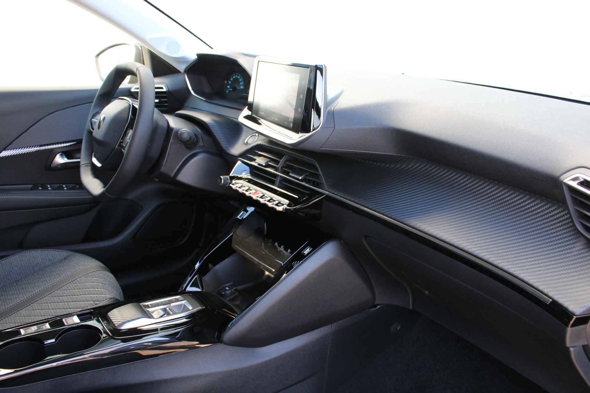 Peugeot e-208 EV e-Style 50 kWh | 16% Bijtelling | BTW | Nieuw model | Navigatie | - 4/36