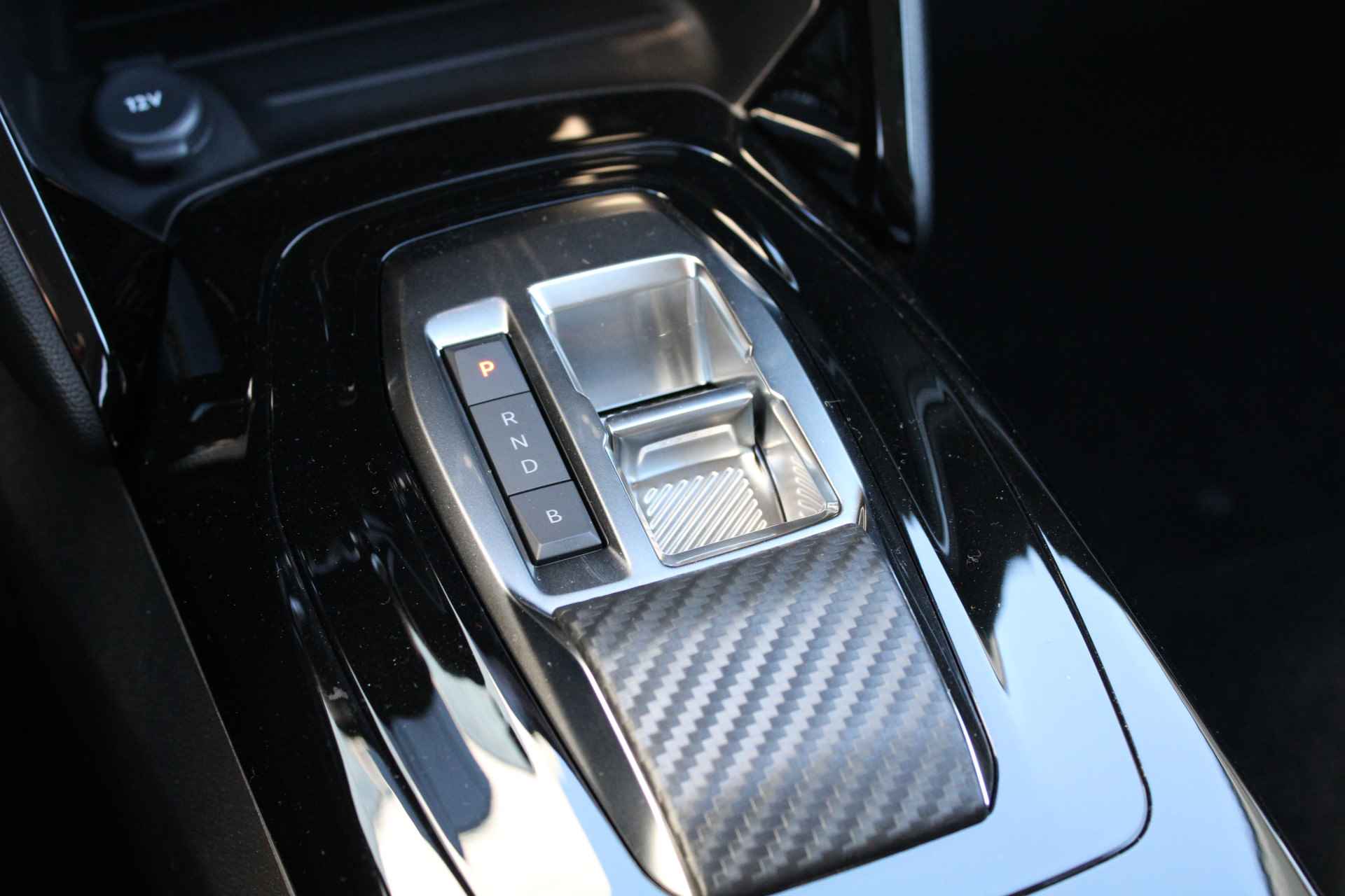 Peugeot e-208 EV e-Style 50 kWh | 16% Bijtelling | BTW | Nieuw model | Navigatie | - 27/36