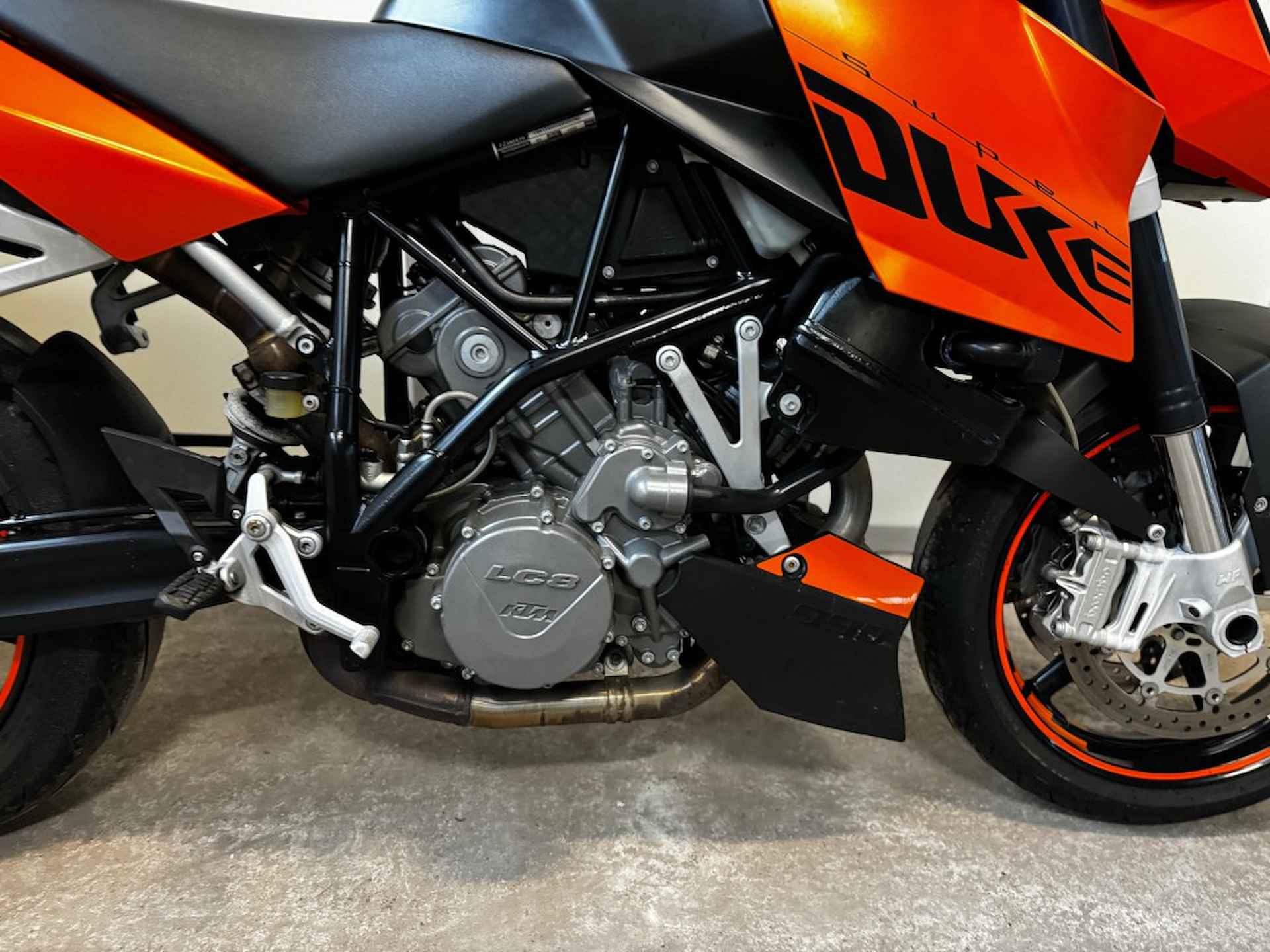 KTM Superduke 990 Akrapovic - 3/14