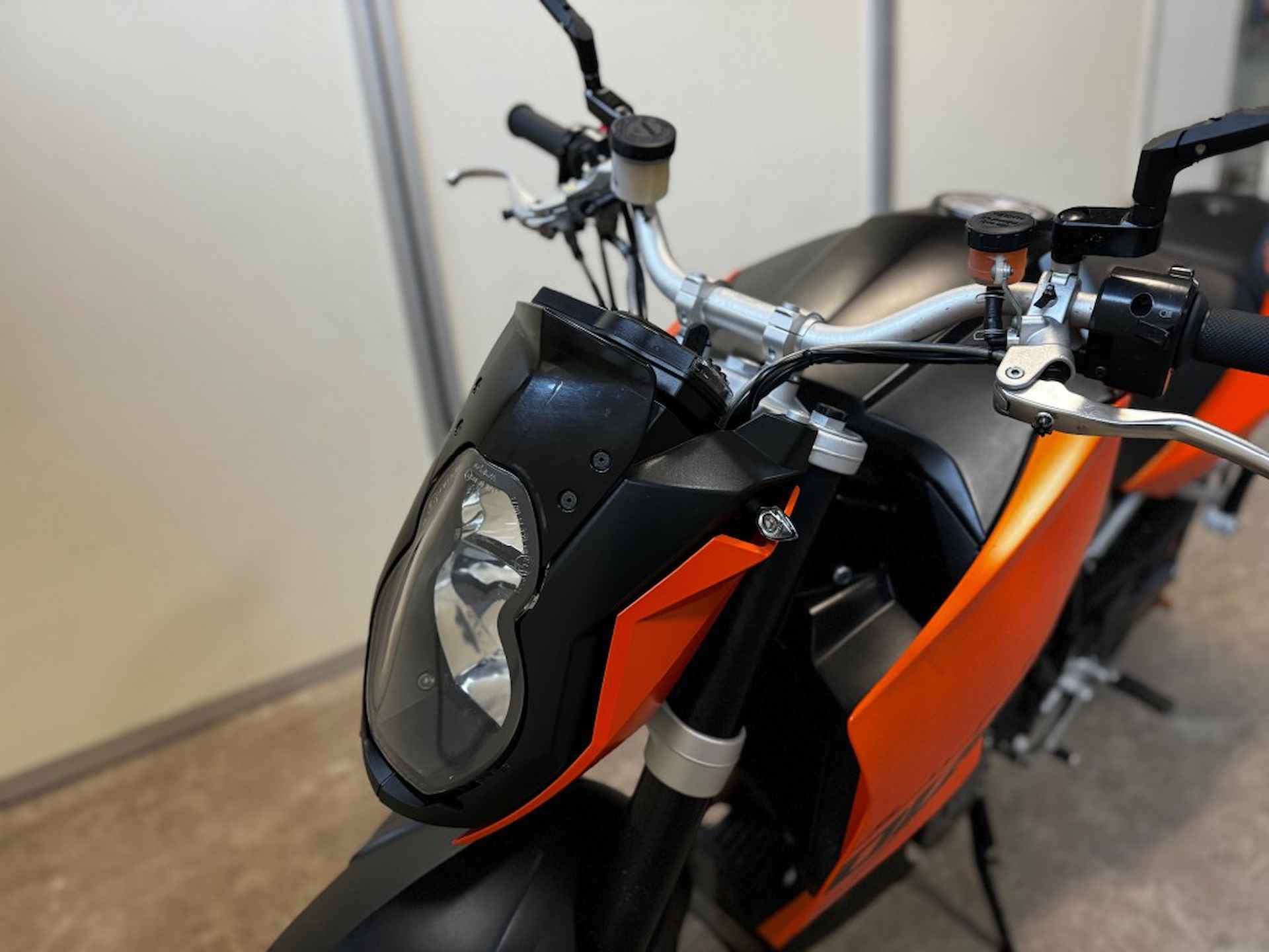 KTM Superduke 990 Akrapovic - 12/14