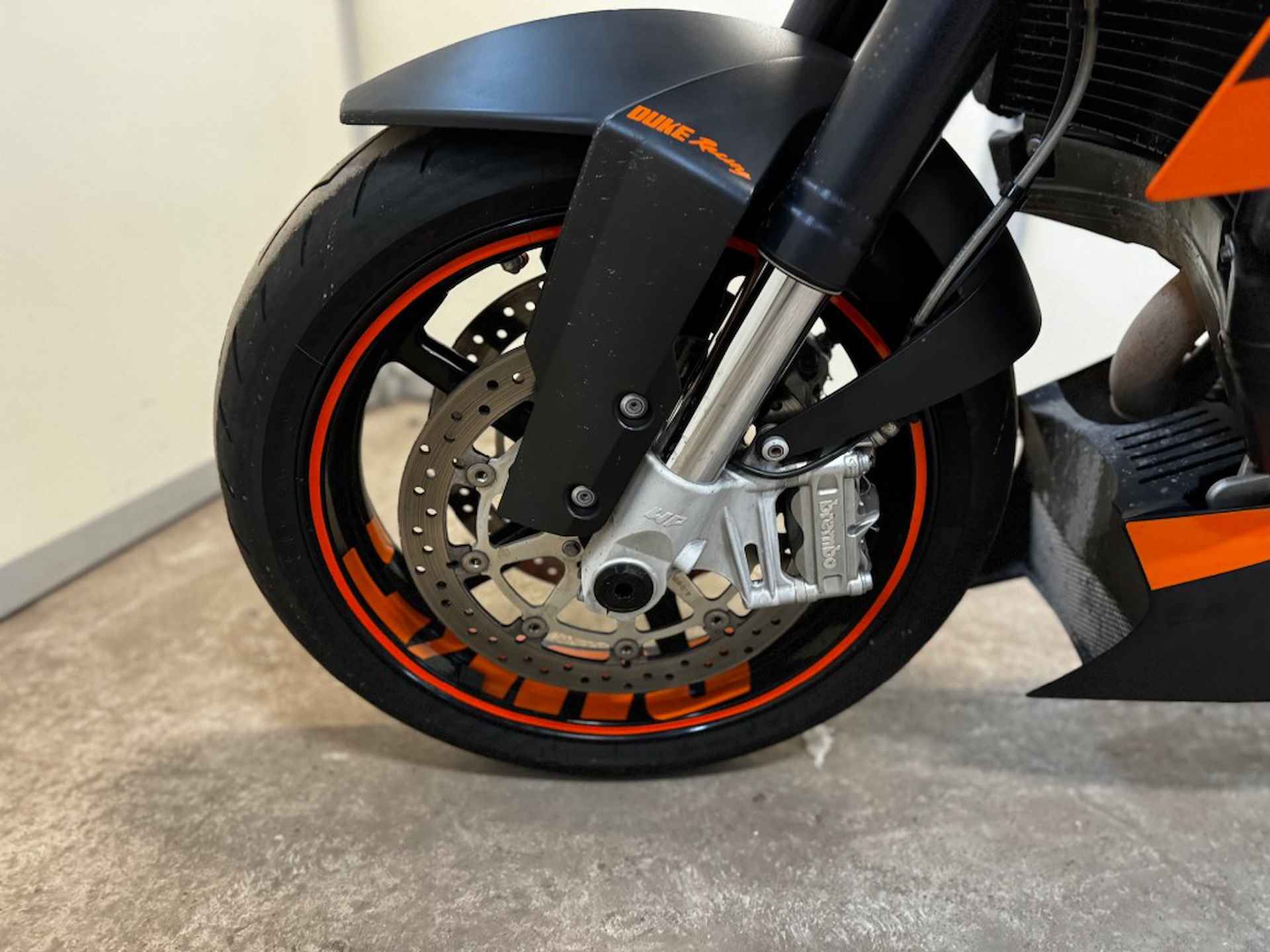 KTM Superduke 990 Akrapovic - 13/14