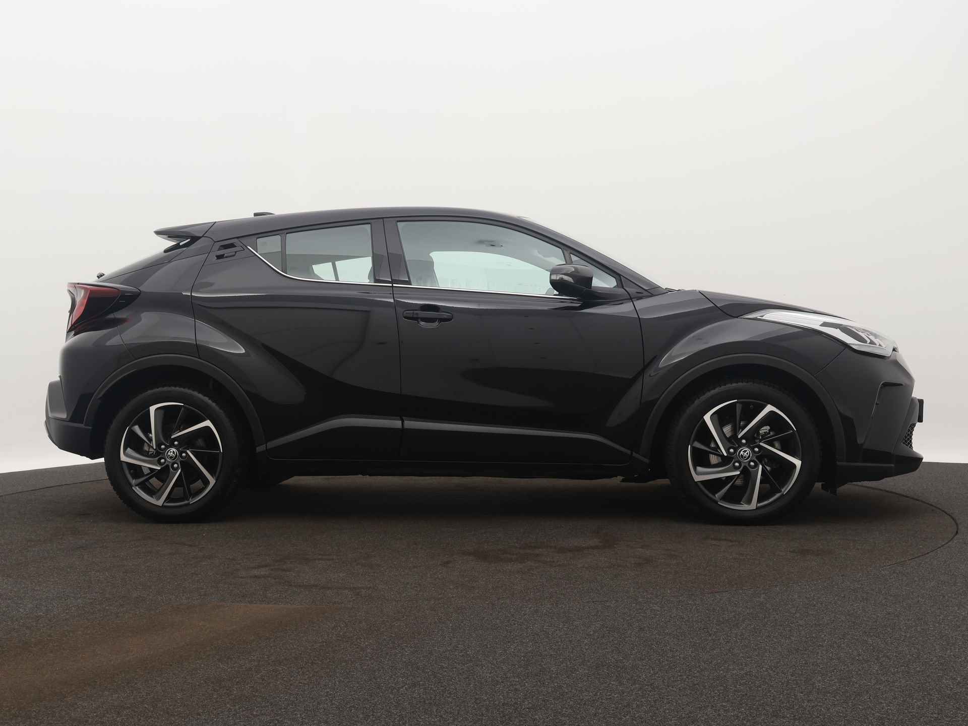 Toyota C-HR 2.0 Hybrid Dynamic | Bearlock | 185 PK | Automaat | - 28/44