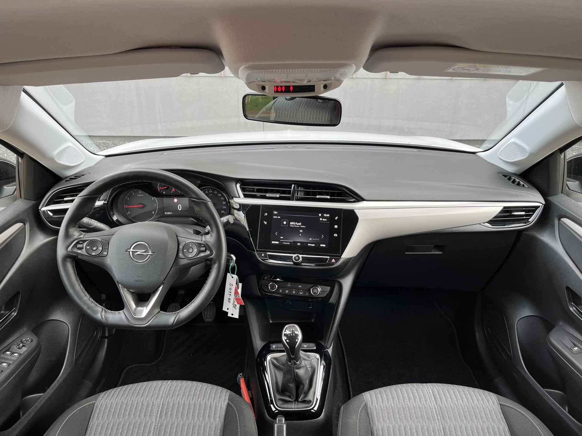 Opel Corsa 1.2 75 pk Edition+ |180° CAMERA+SENSOREN|STUURVERWARMING|APPLE CARPLAY & ANDROID AUTO|DAB+|ISOFIX| - 35/49