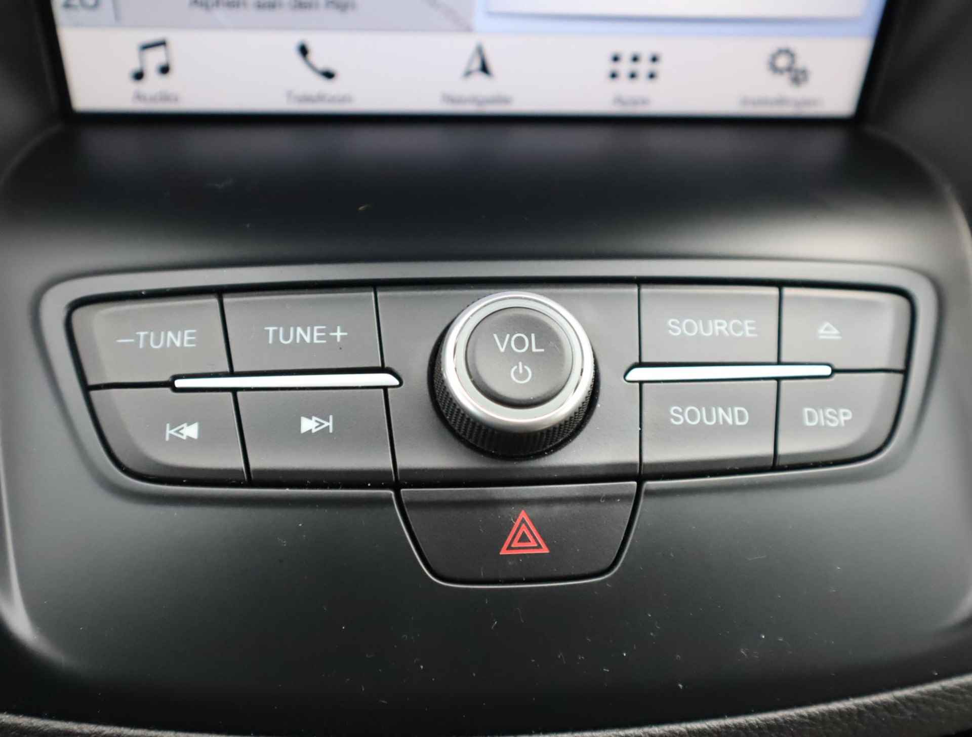 Ford Kuga 1.5 EcoBoost Titanium | Trekhaak | Leer | Elektrische Verstelbare Stoel | Elektrische Achterklep | Navigatie | Apple Carplay & Android Auto | Camera |  1ste eigenaar Dealer onderhouden - 35/64