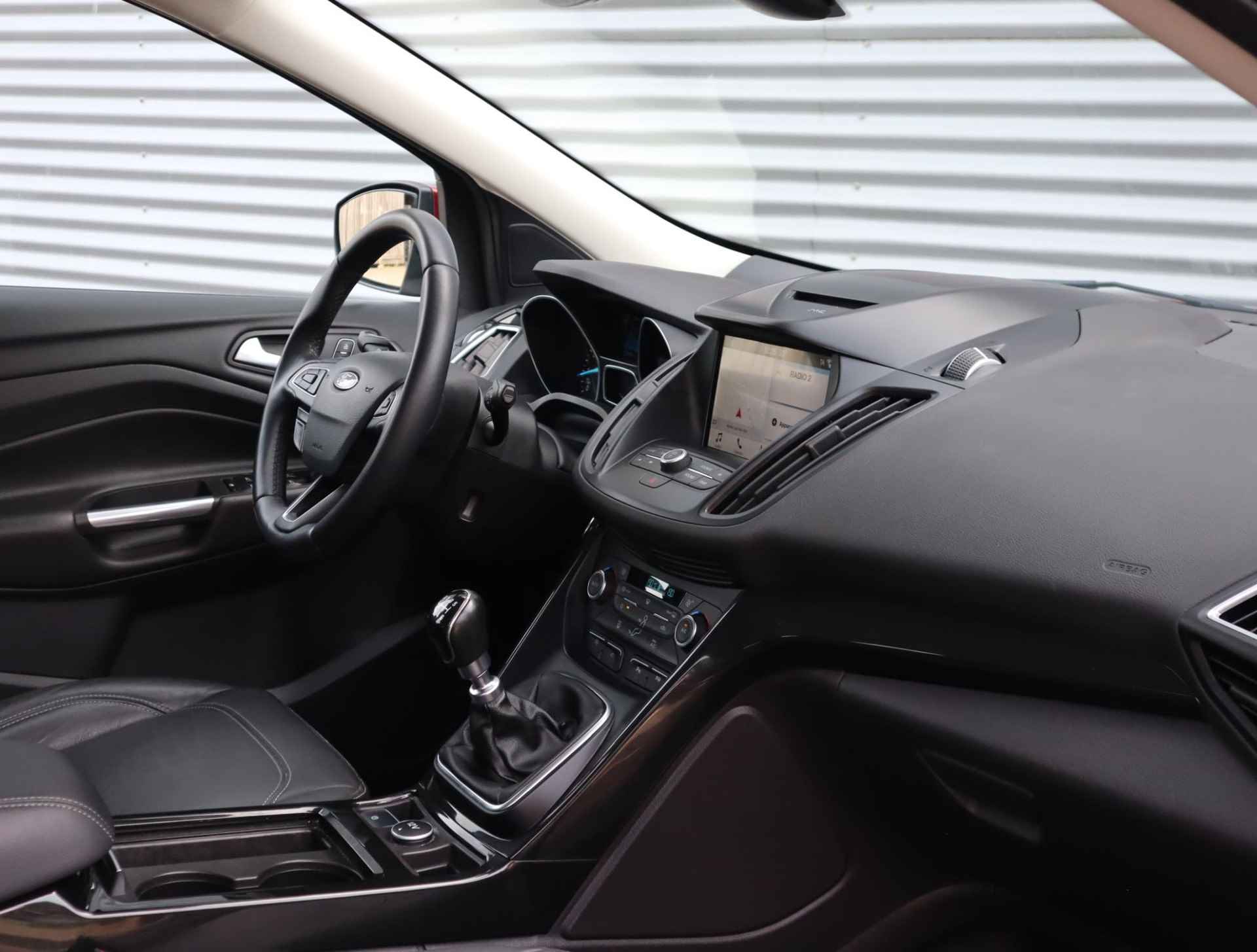 Ford Kuga 1.5 EcoBoost Titanium | Trekhaak | Leer | Elektrische Verstelbare Stoel | Elektrische Achterklep | Navigatie | Apple Carplay & Android Auto | Camera |  1ste eigenaar Dealer onderhouden - 51/64