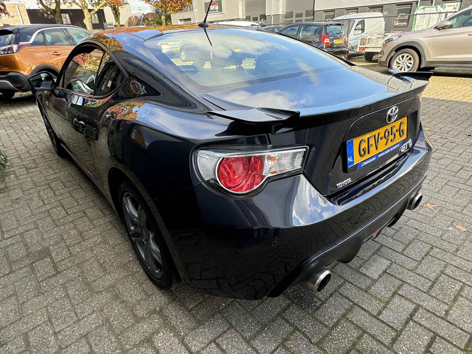 Toyota GT86 2.0 D-4S Good condition with engine update!!! - 6/36