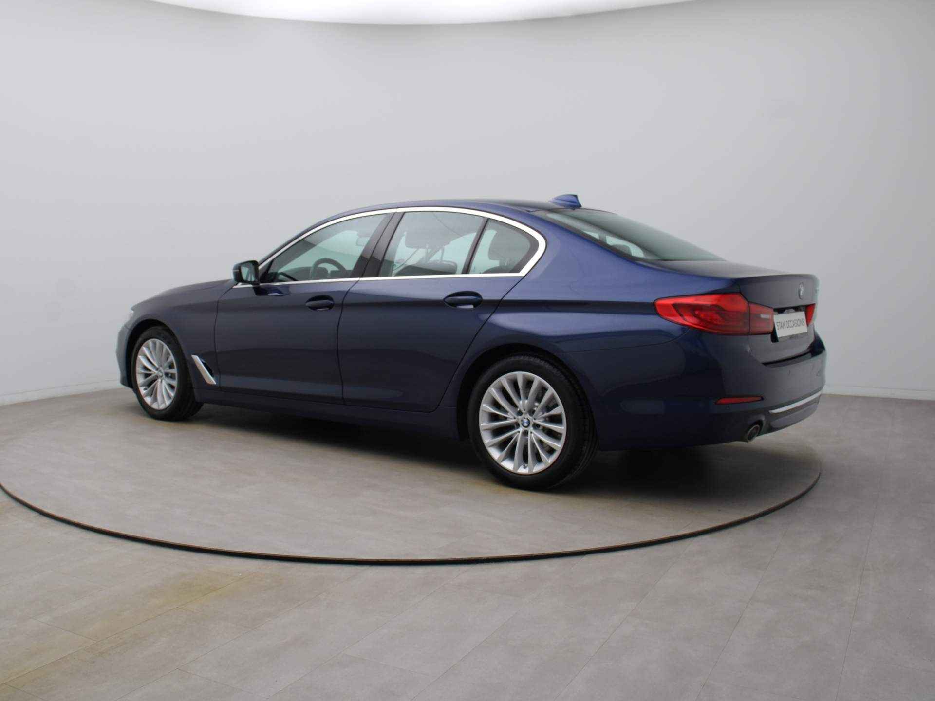 BMW 5 Serie 252pk 530i High Executive AUTOMAAT 360° Camera | Adapt. Cruise | Harman Kardon | Head-Up | Leder - 2/46