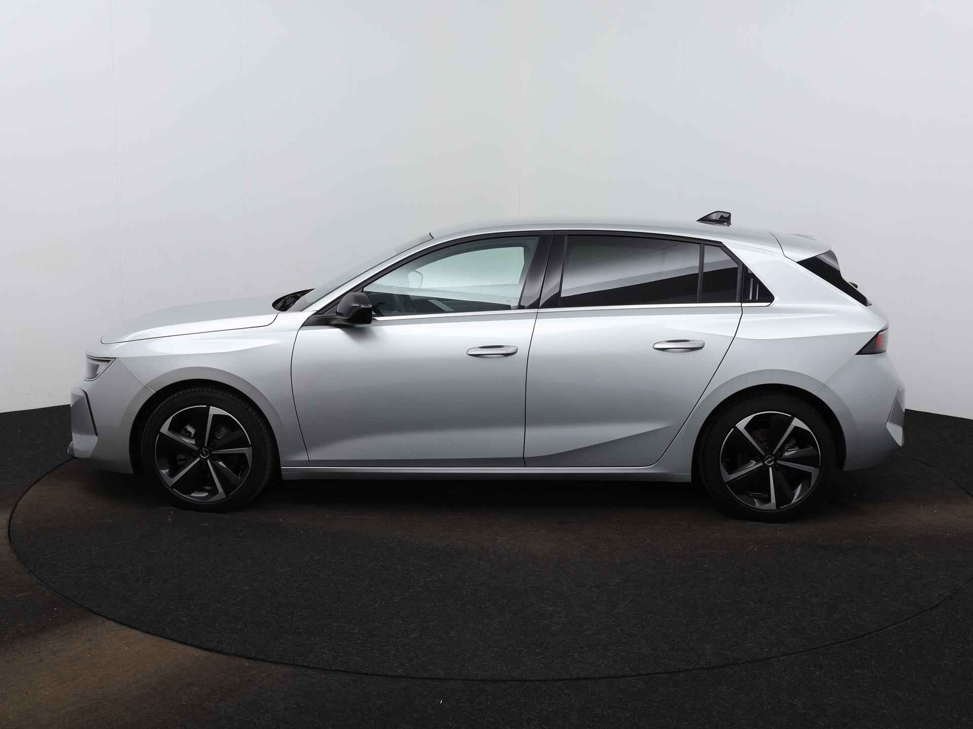 Opel Astra 1.2 Elegance | Automaat | Camera | Navigatie | Apple Carplay/Android Auto - 2/22