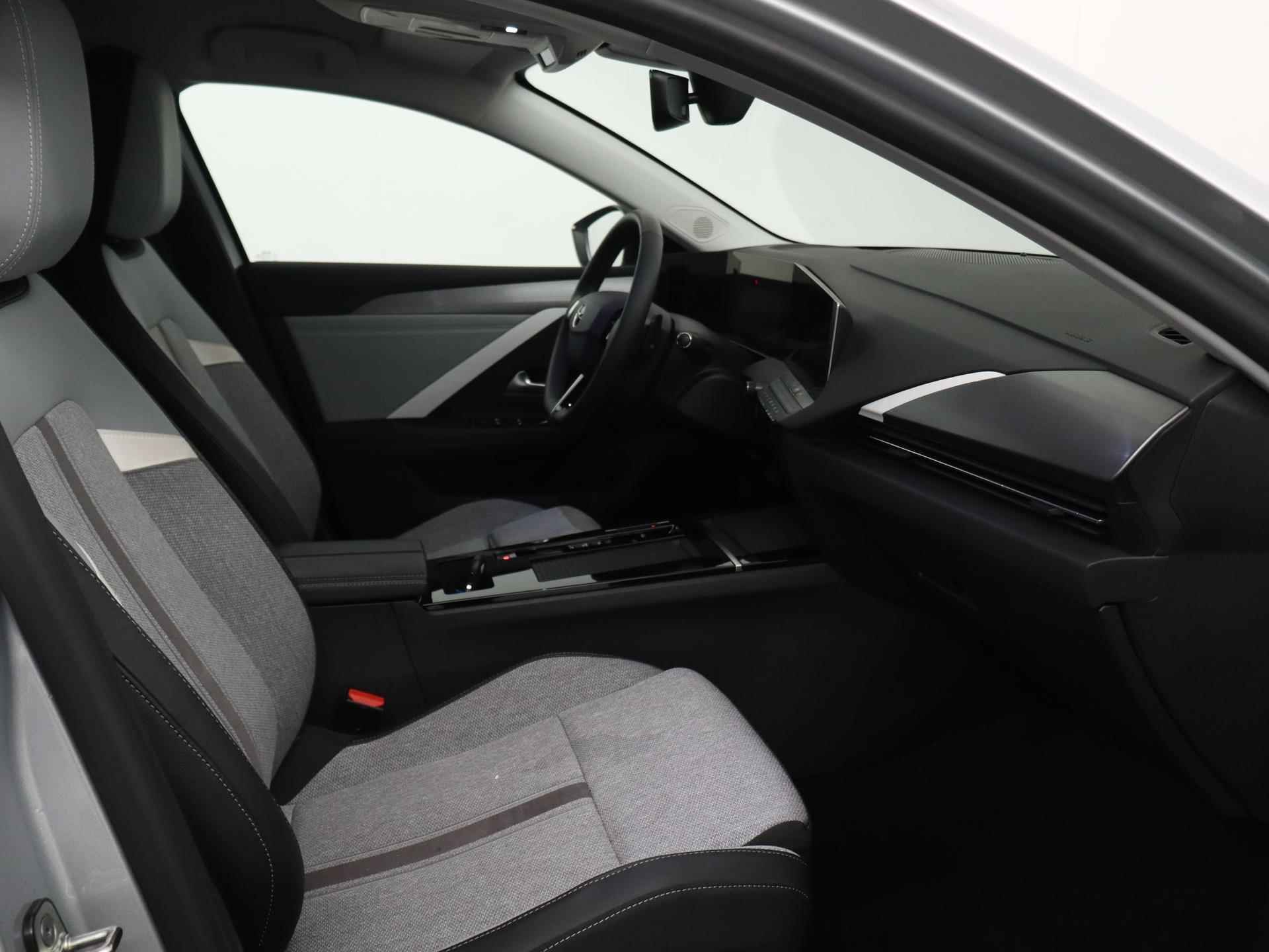 Opel Astra 1.2 Elegance | Automaat | Camera | Navigatie | Apple Carplay/Android Auto - 3/22