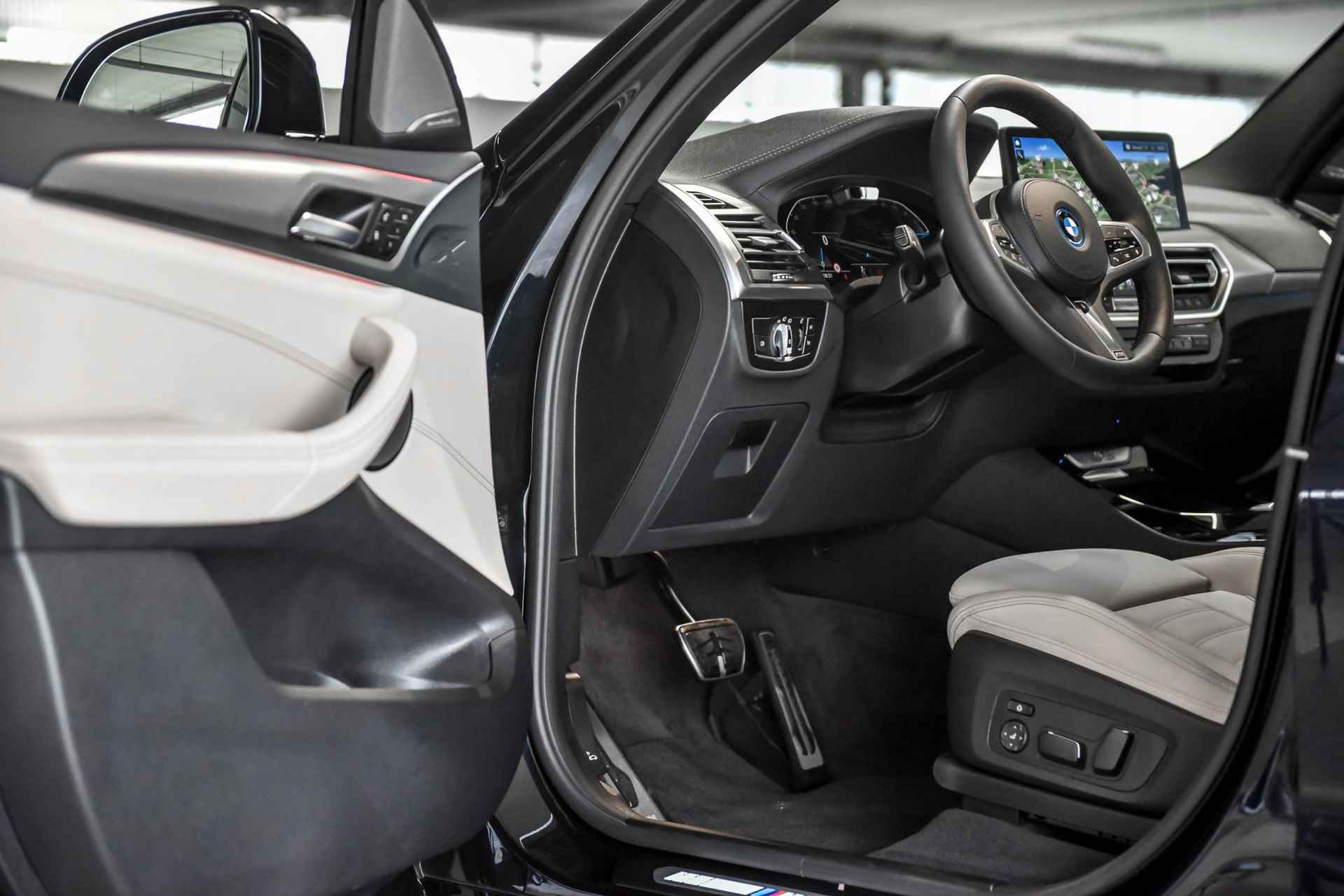 BMW iX3 High Executive Edition 80 kWh | Trekhaak met elektrisch wegklapbare kogel | Geluidswerende ramen - 9/22