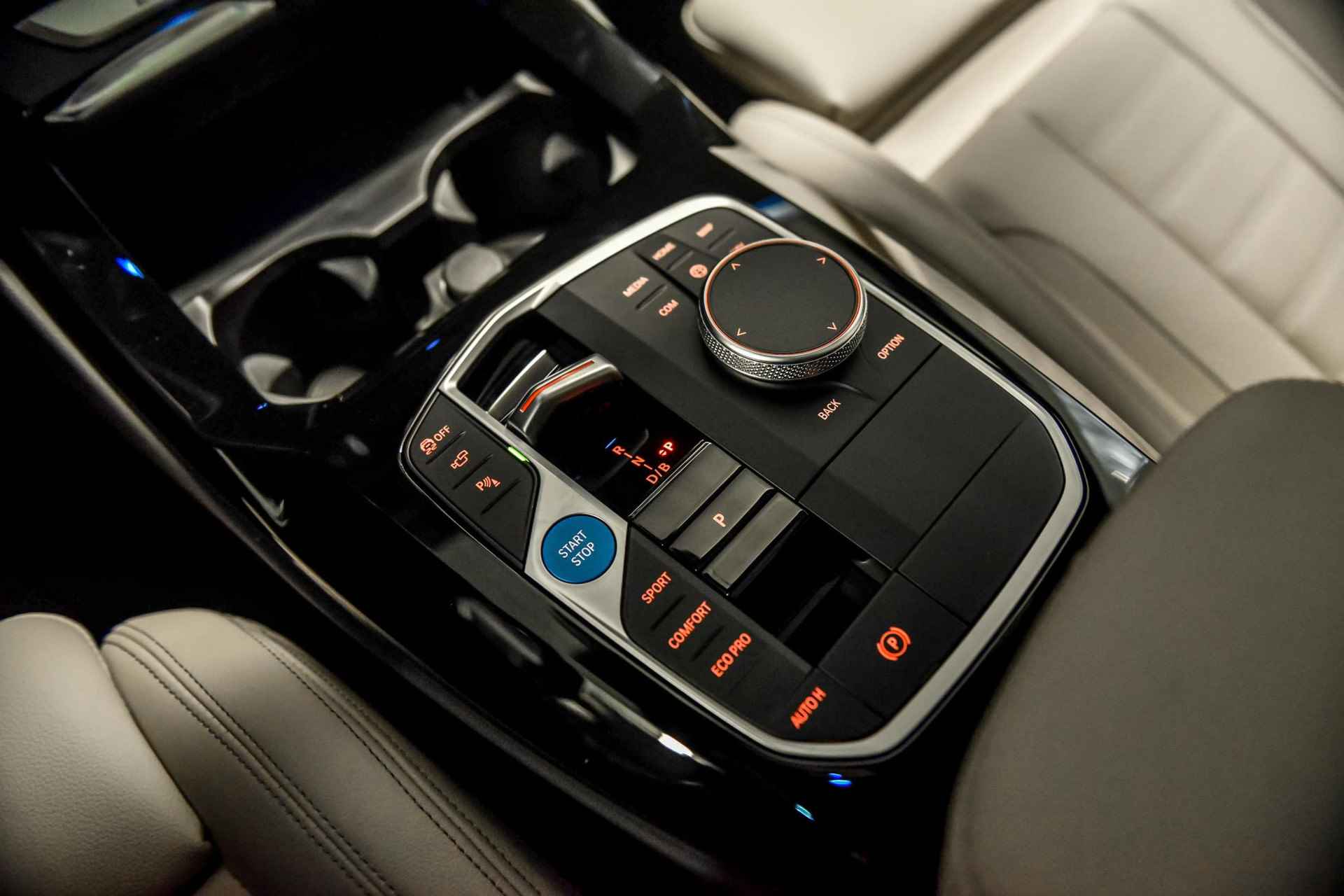 BMW iX3 High Executive Edition 80 kWh | Trekhaak met elektrisch wegklapbare kogel | Geluidswerende ramen - 18/22