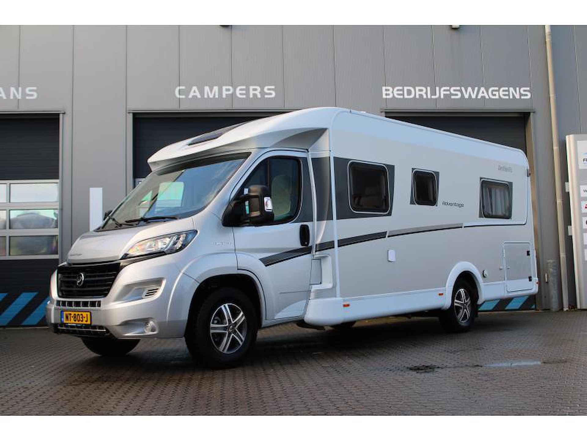 Dethleffs Advantage T 7051 DBM Nieuwe bekleding Bearlock - 3/25