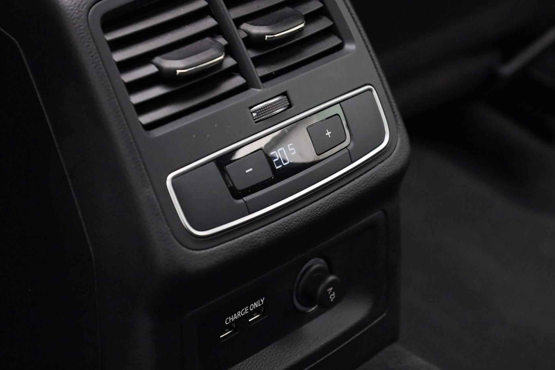 Audi A5 Sportback 40 TFSI 204PK S-tronic S edition | Pano | Camera | Matrix LED | Stoelverwarming | ACC | 18 inch - 40/43