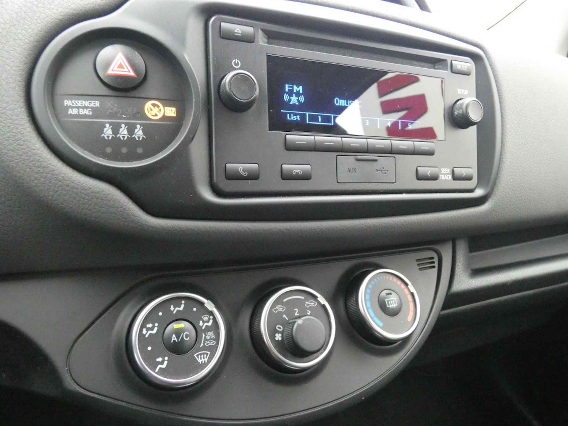 Toyota Yaris 1.0 VVT-i Comfort | Airco | Bluetooth | 1e eignr. - 16/30