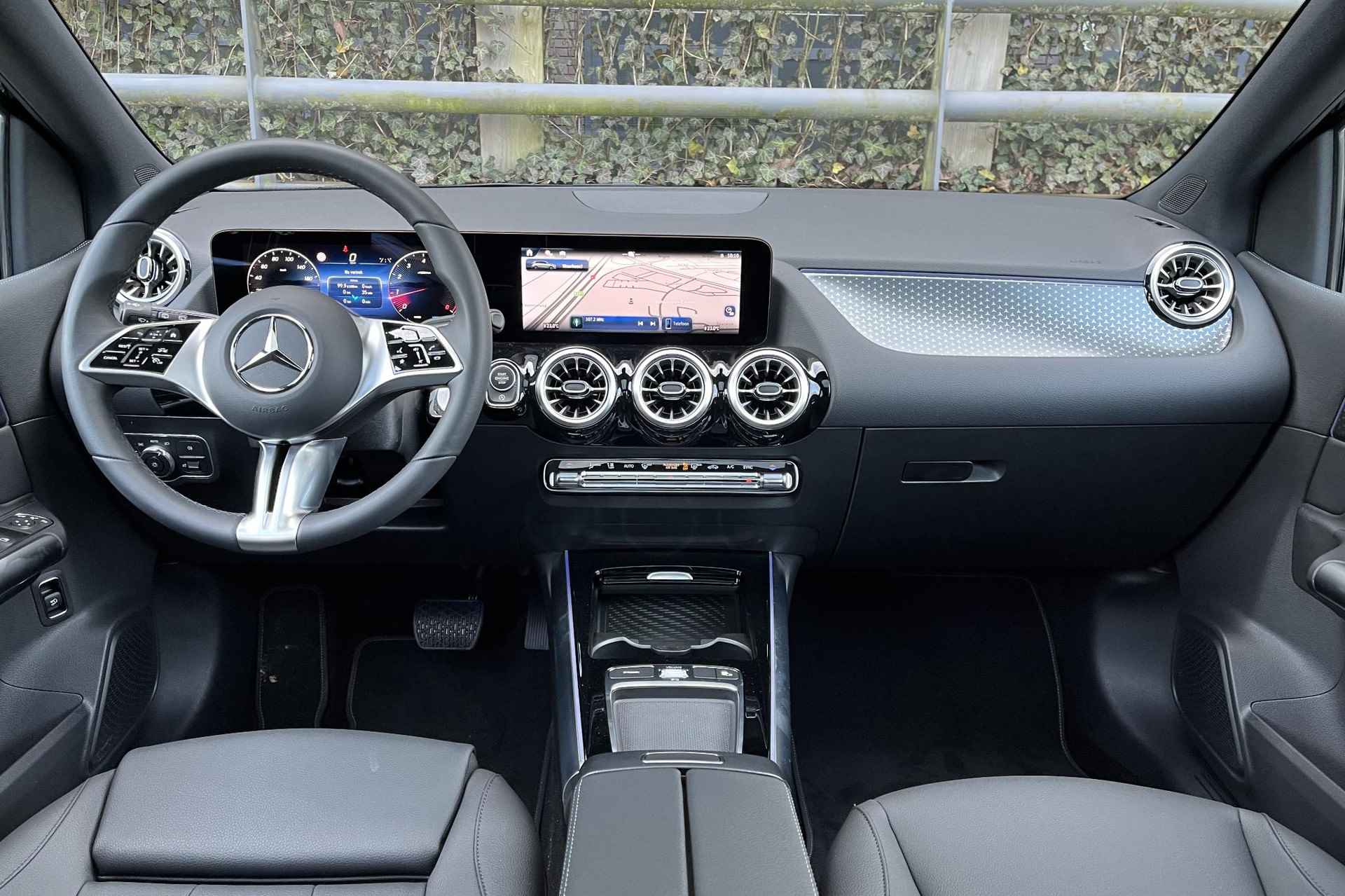 Mercedes-Benz B-Klasse B 180 Automaat Star Edition Limited Luxury Line | Panoramadak - 10/25