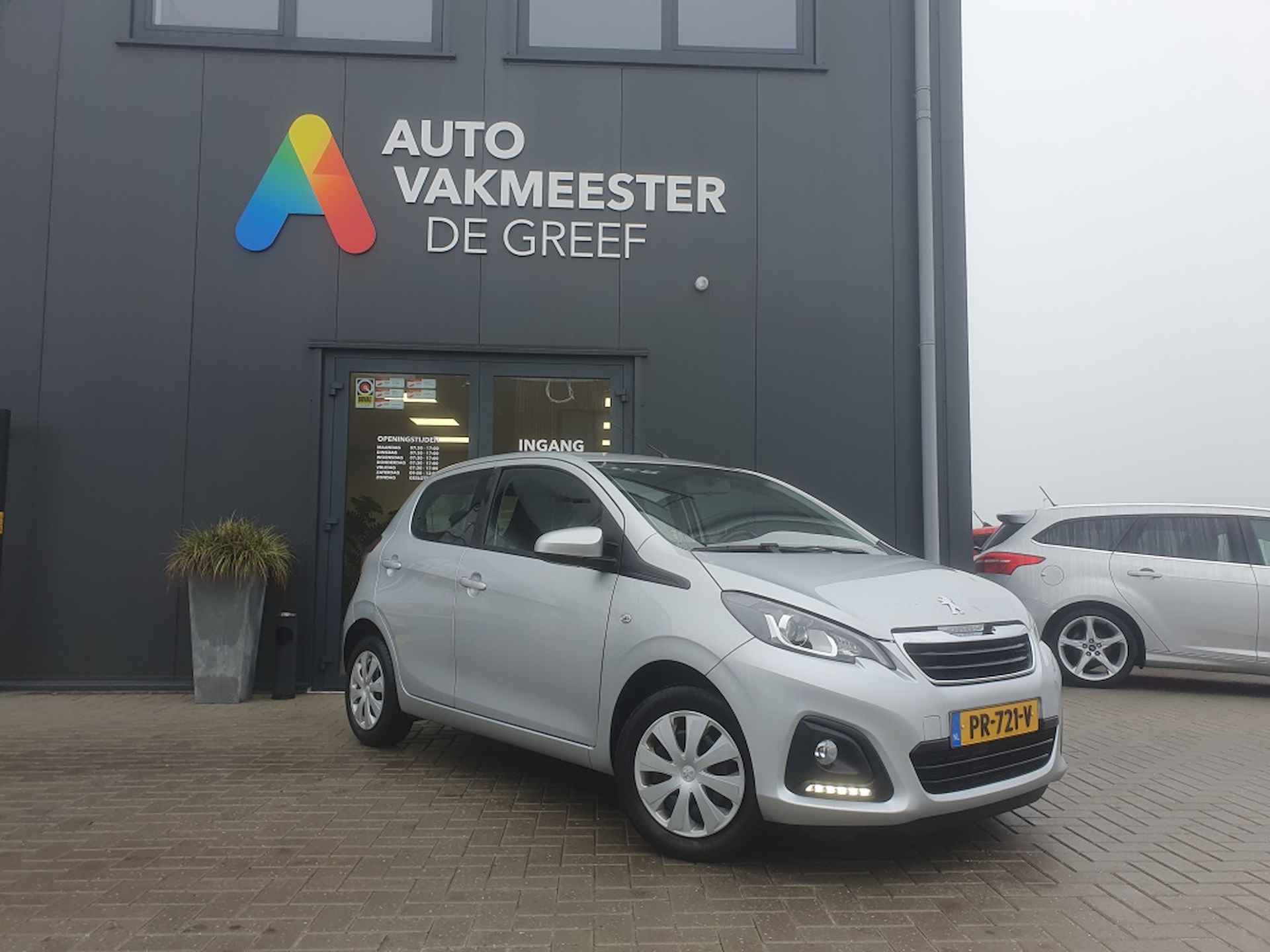 Peugeot 108 1.0 e-VTi Active Automaat - 2/21