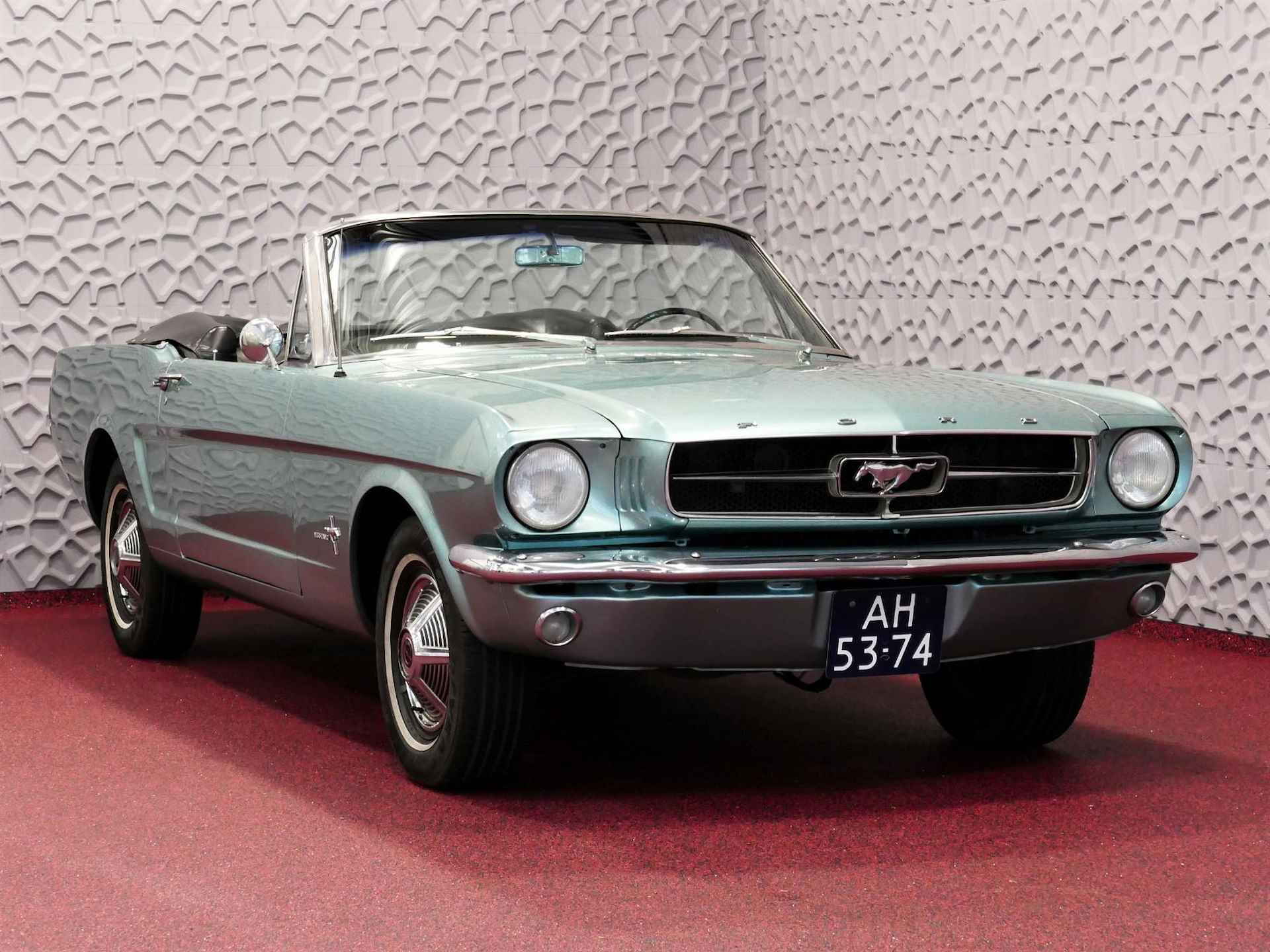 Ford Mustang Convertible 6 CYL LIJN AUTOMAAT 1965 - 2/64