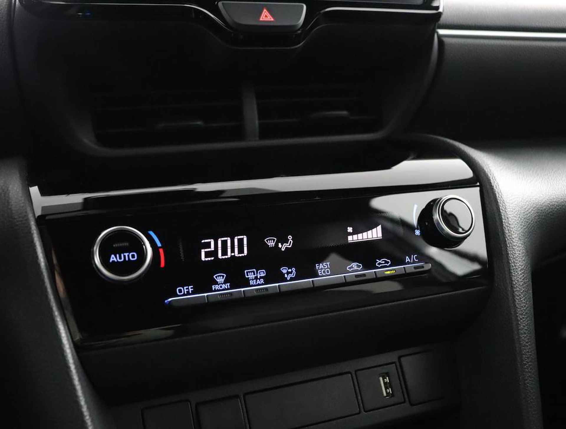 Toyota Yaris Cross 1.5 Hybrid Dynamic | Navigatie | Climate-Control | Apple Carplay/Android Auto | Adaptieve-Cruisecontrol | - 7/52