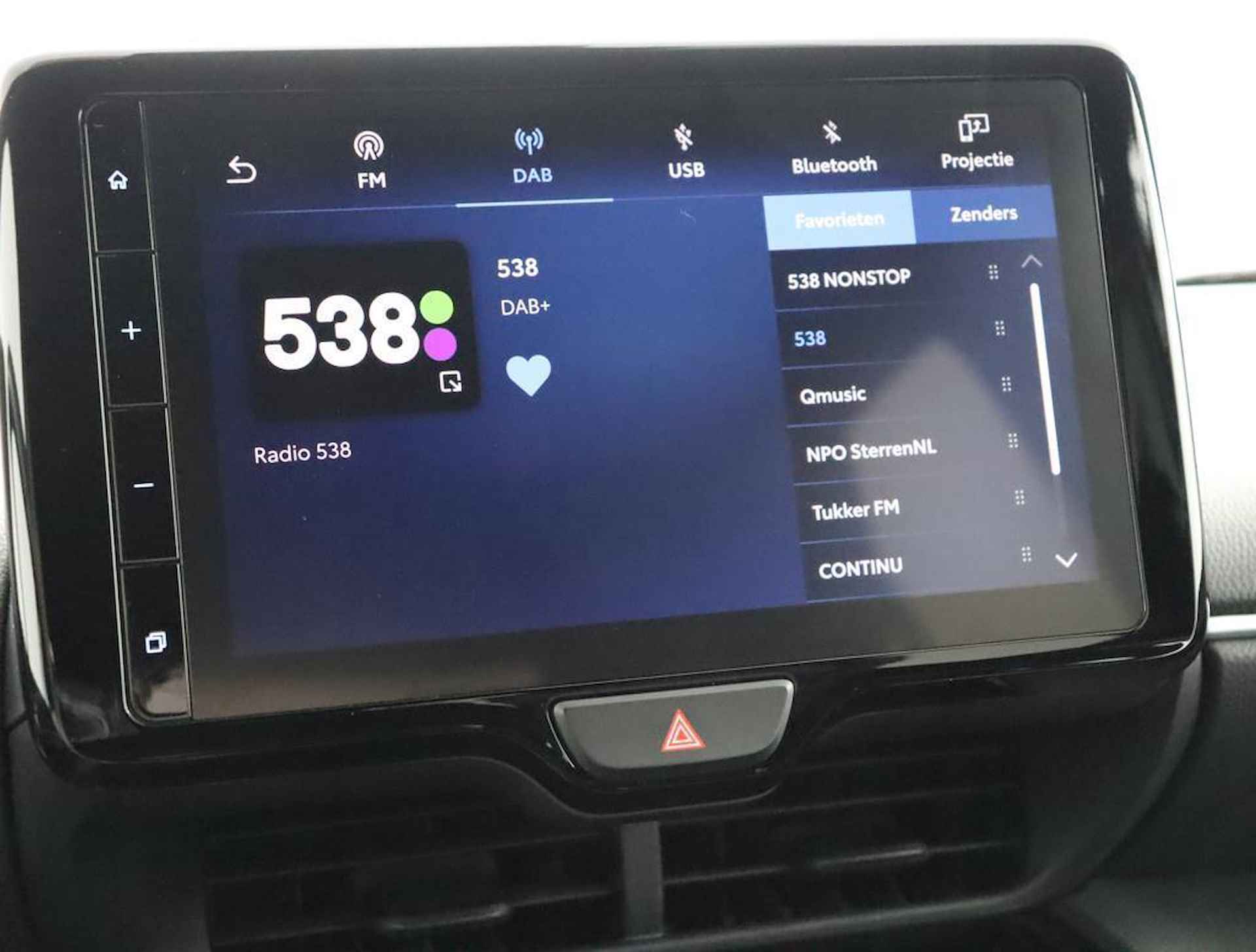 Toyota Yaris Cross 1.5 Hybrid Dynamic | Navigatie | Climate-Control | Apple Carplay/Android Auto | Adaptieve-Cruisecontrol | - 9/52