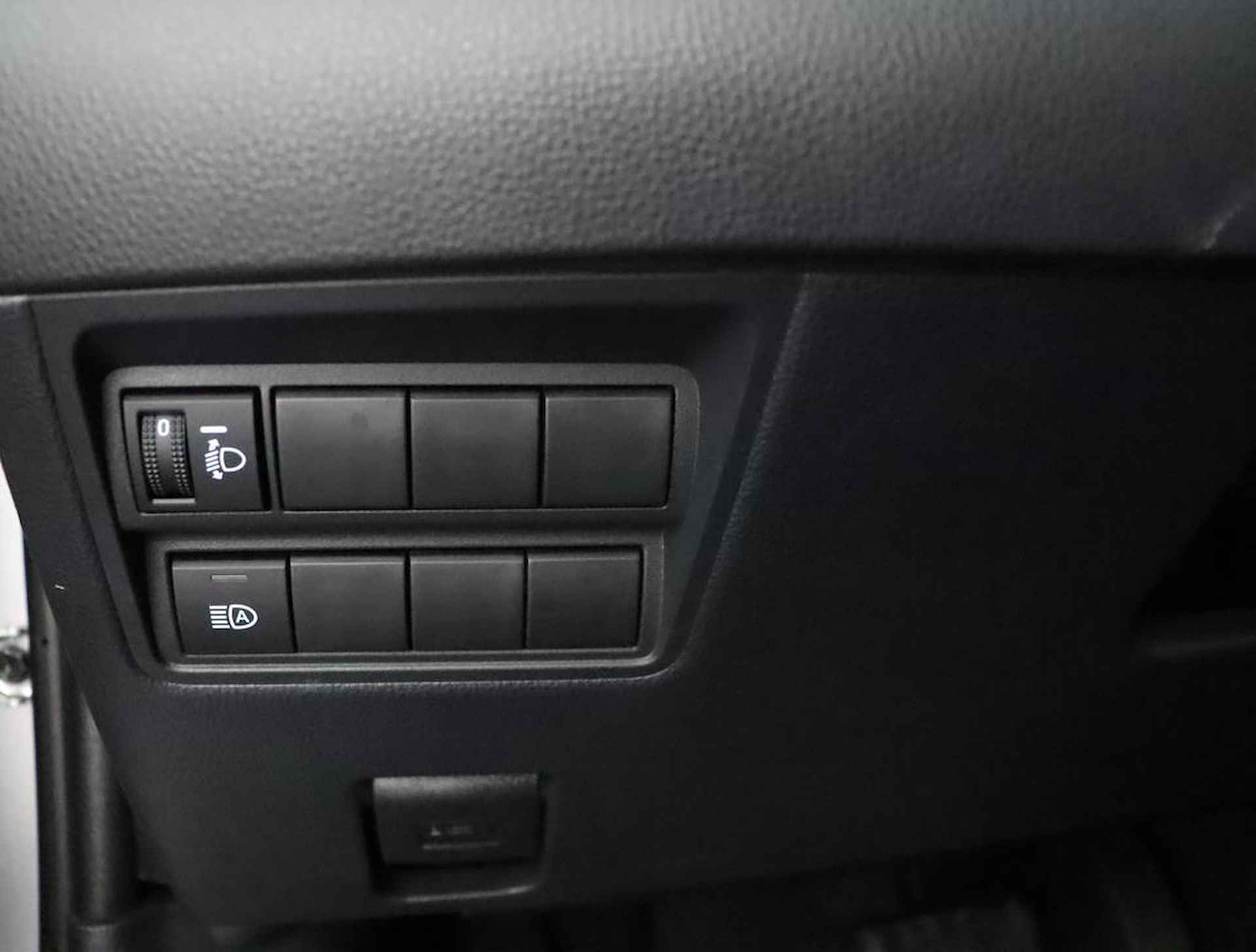 Toyota Yaris Cross 1.5 Hybrid Dynamic | Navigatie | Climate-Control | Apple Carplay/Android Auto | Adaptieve-Cruisecontrol | - 29/52