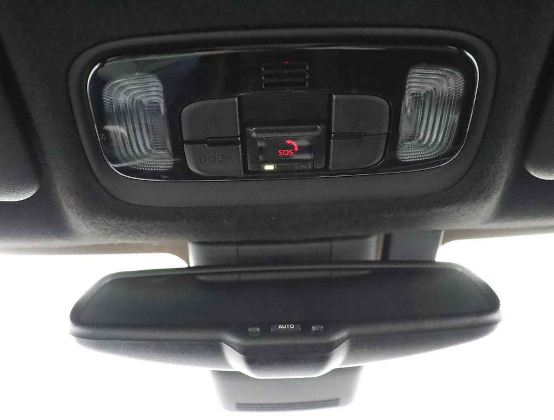 Toyota Yaris Cross 1.5 Hybrid Dynamic | Navigatie | Climate-Control | Apple Carplay/Android Auto | Adaptieve-Cruisecontrol | - 32/52