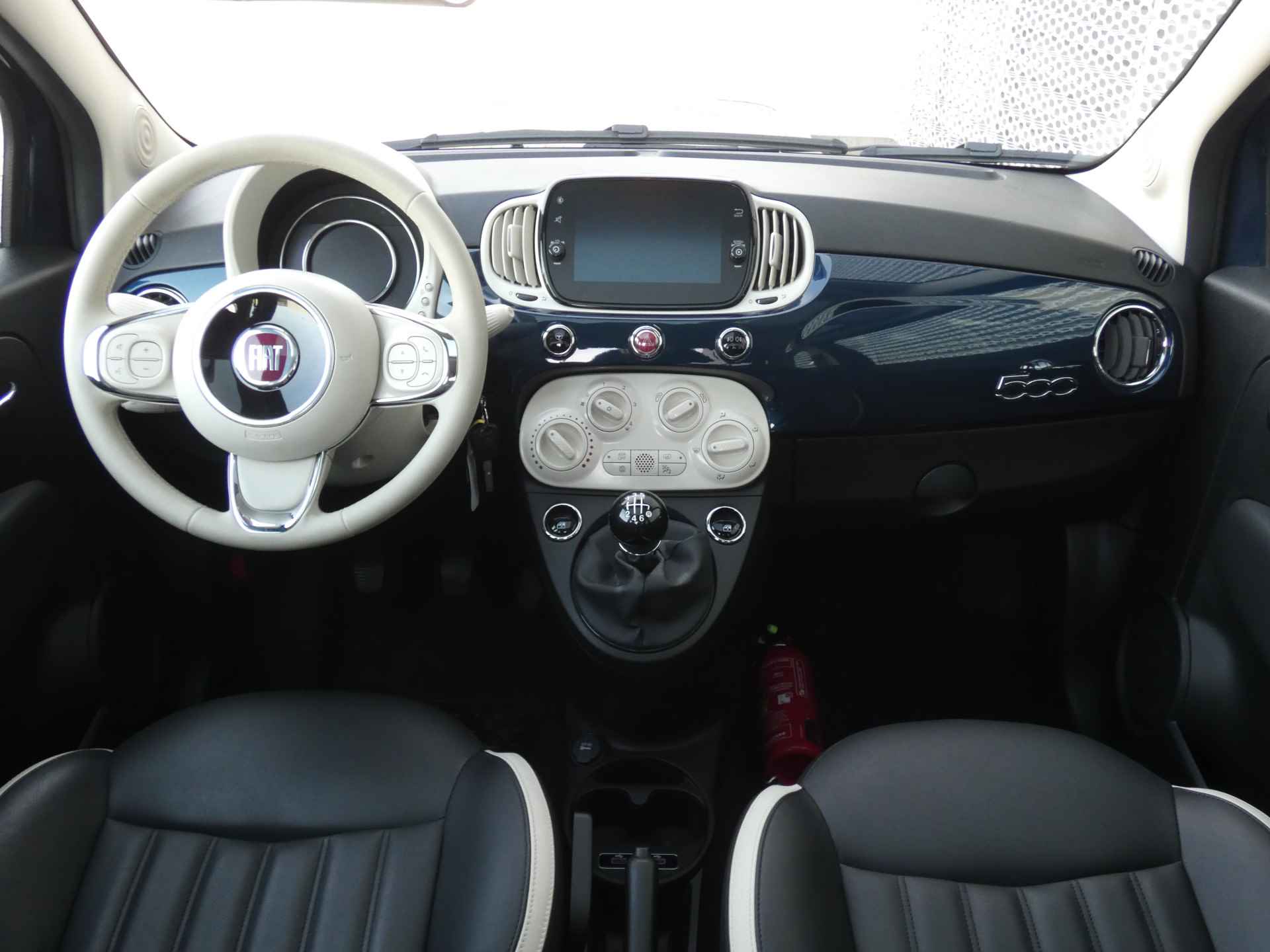 Fiat 500 1.0 Hybrid Dolcevita Leder | Panoramadak | Navigatie | Parkeerhulp - 9/29