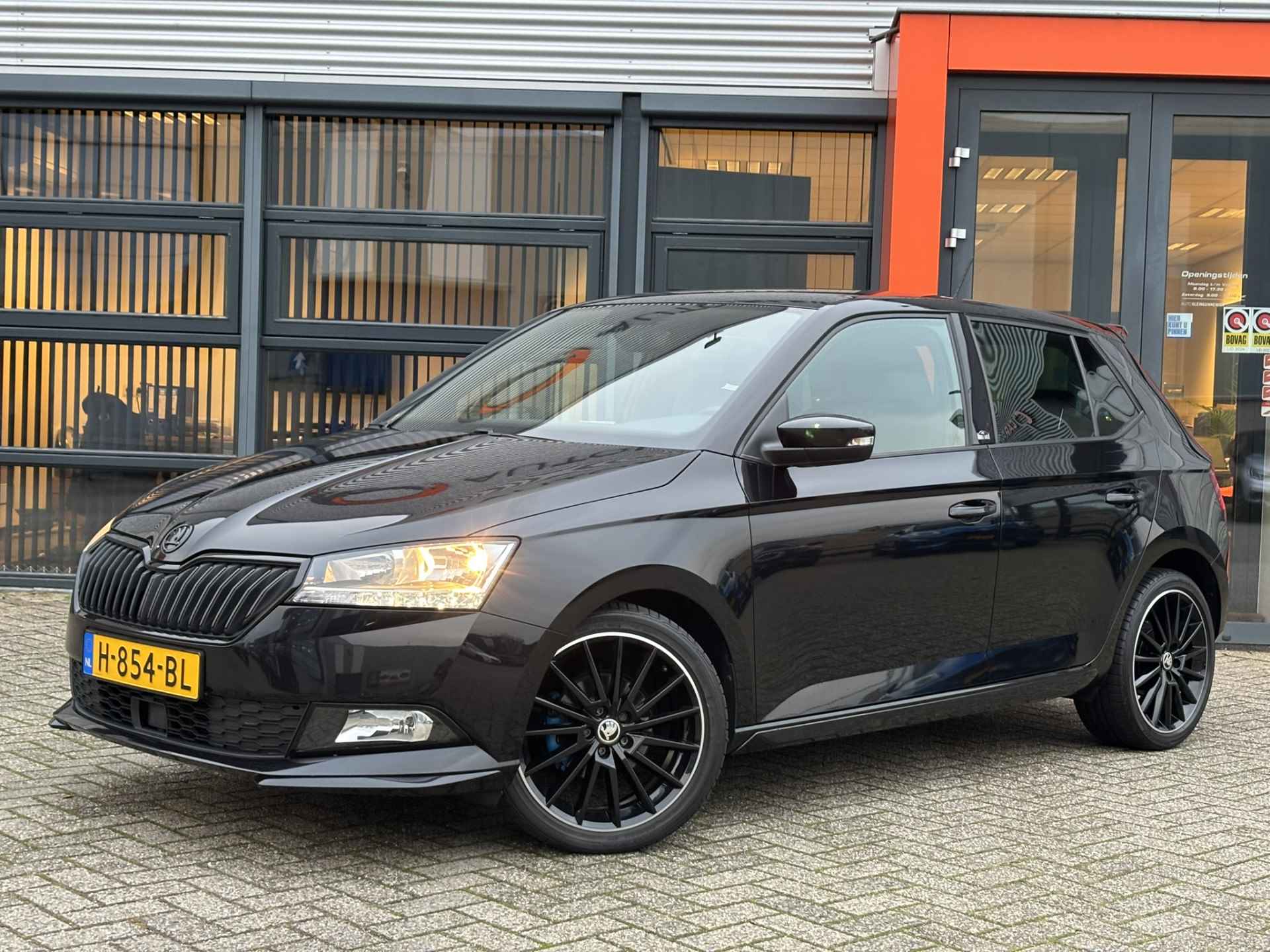 Škoda Fabia 1.0 TSI Monte Carlo NL-Auto / Apple/Android Carplay / 17 inch / Luxe bekleding / Parkeersensoren - 8/24